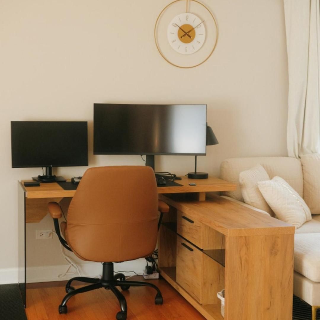 Apartment New Modern 3br • Gym • Workspace • Quiet Location *