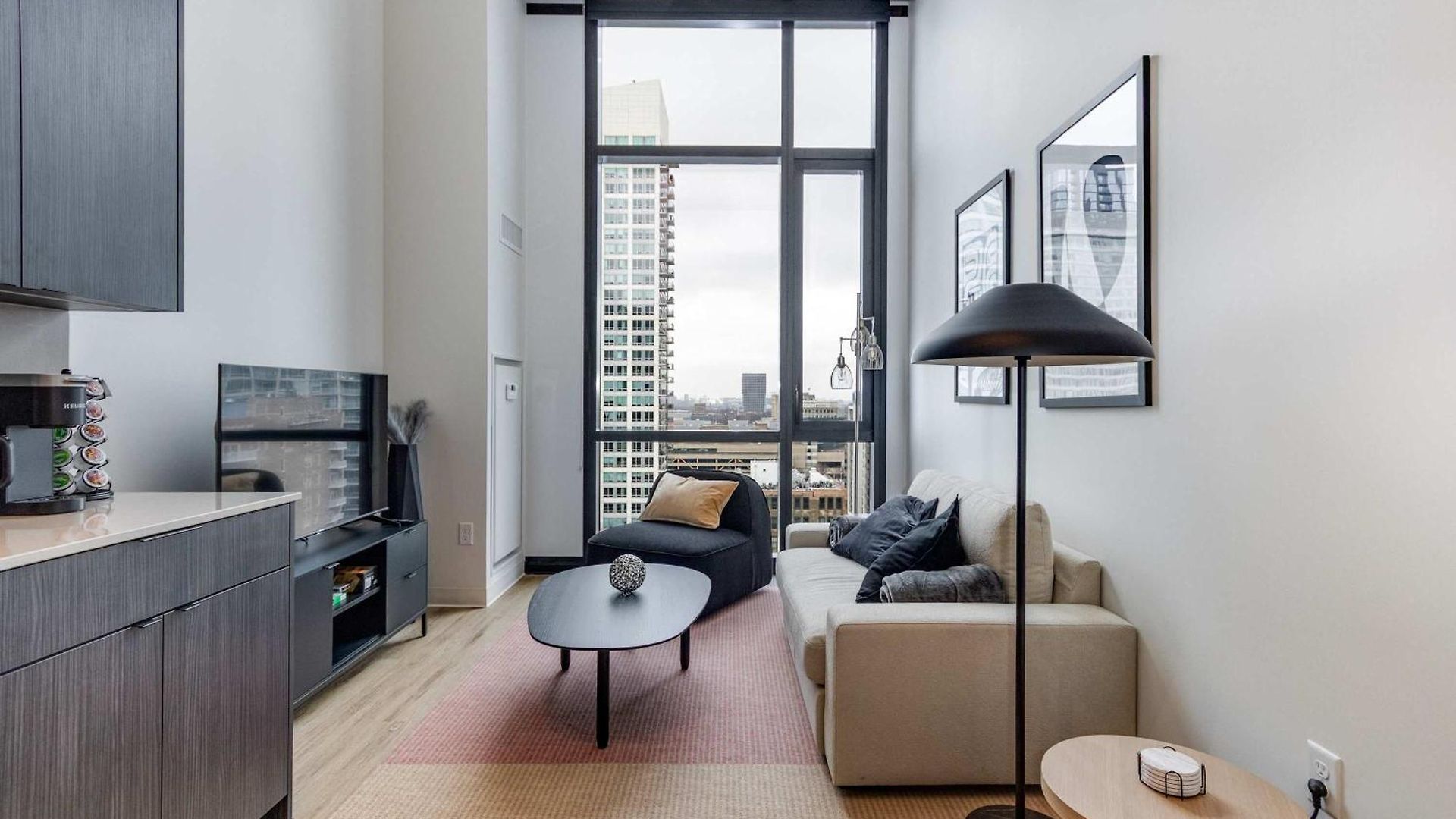 South Loop Rooftop With In And Out Parking 3