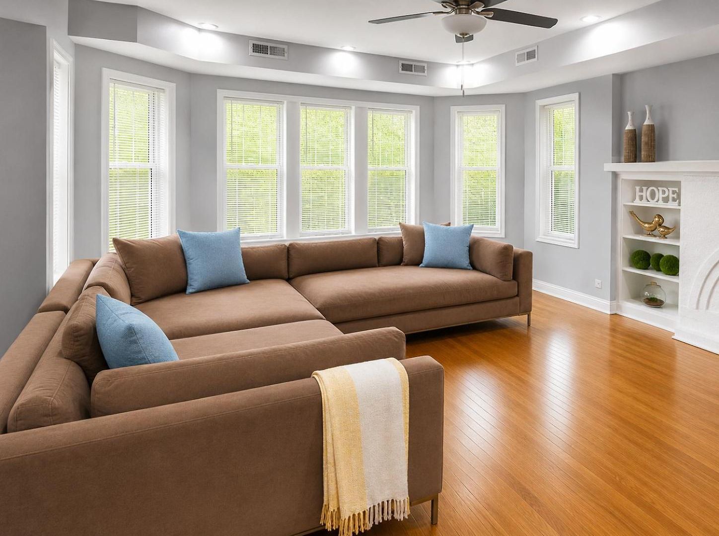 Beautiful Big 3 Bedroom Quiet Near Downtown Apartment Chicago
