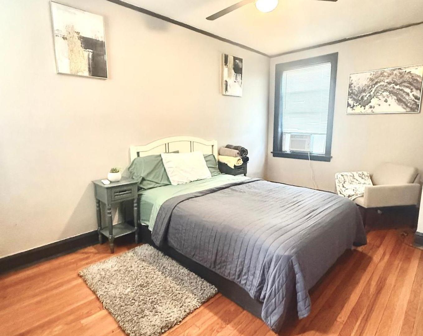 Quiet 1br, Eat-in Kitchen, Close To Midway Apartment Chicago