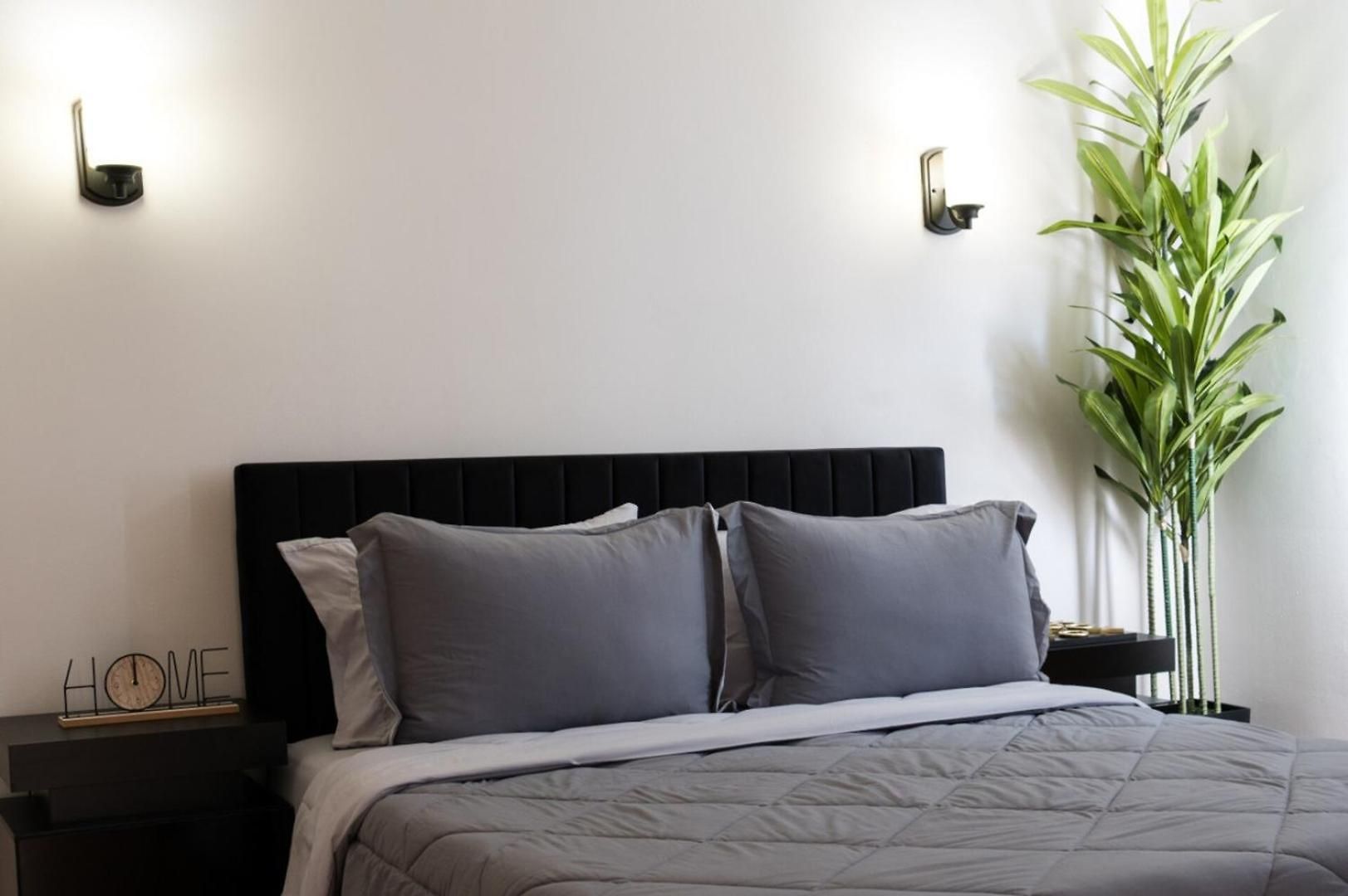 2br • Newly Furnished Modern • Near O'hare * Chicago
