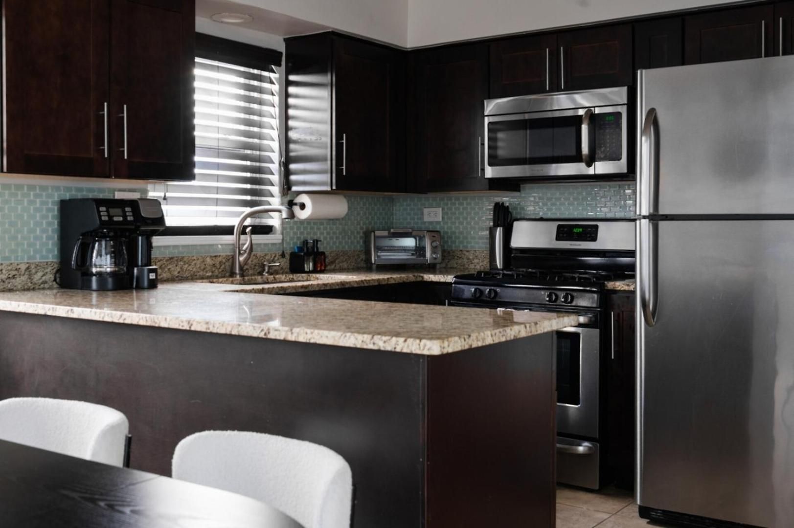 Apartment 2br • Newly Furnished Modern • Near O'hare