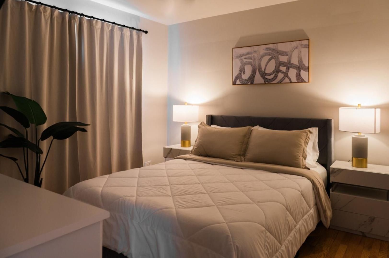 Apartment 2br • Newly Furnished Modern • Near O'hare *