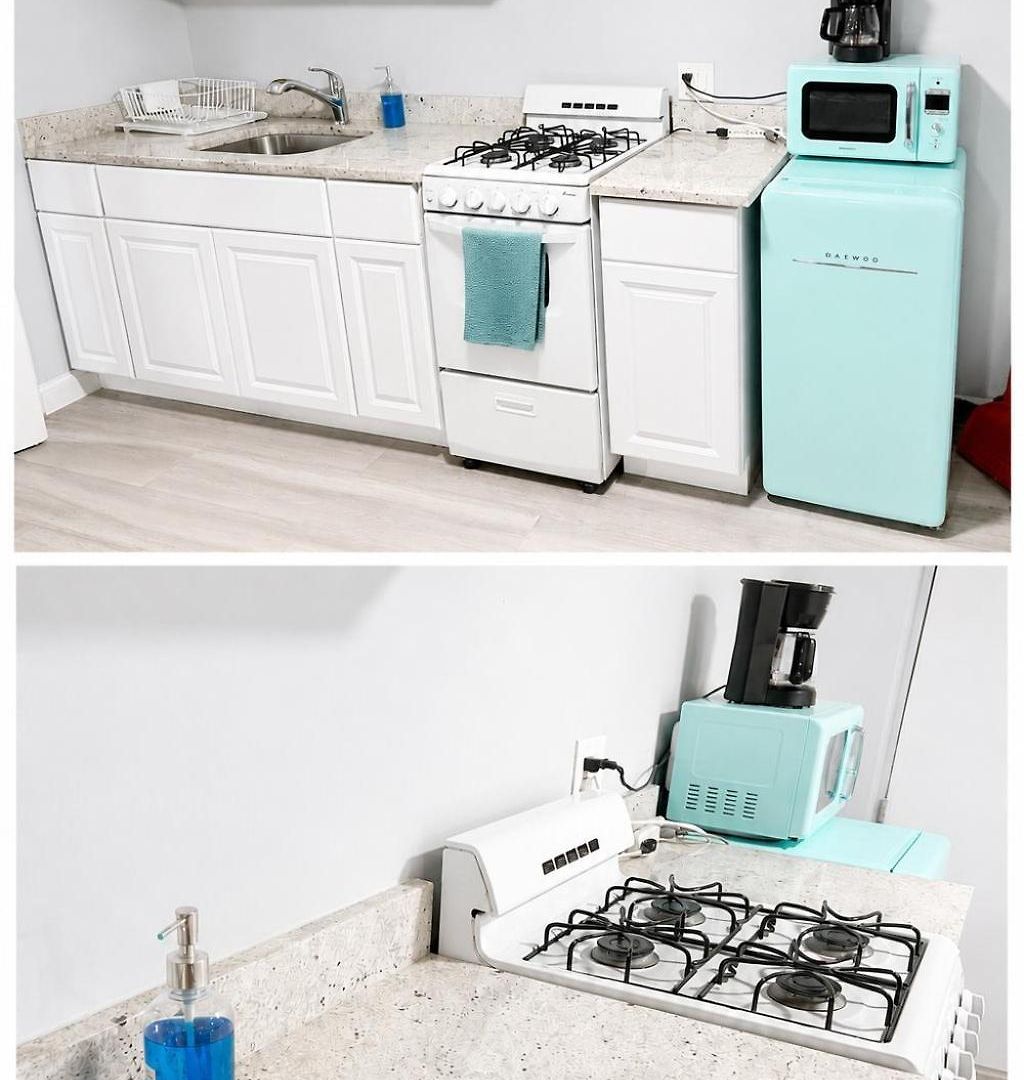 Cozy Logan Square Easy Access Apartment *