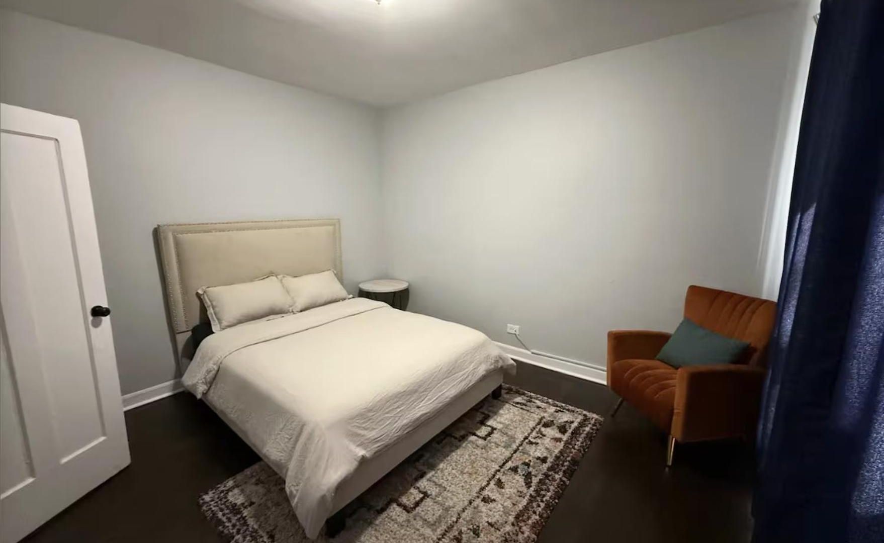 2 Bedroom Near U Campus & The Lakefront! Chicago