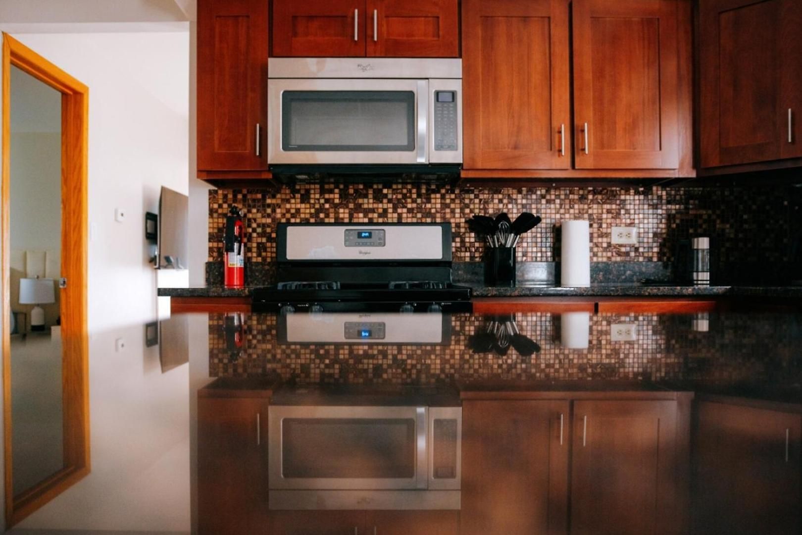New Modern 3br • Gym • Workspace • Quiet Location