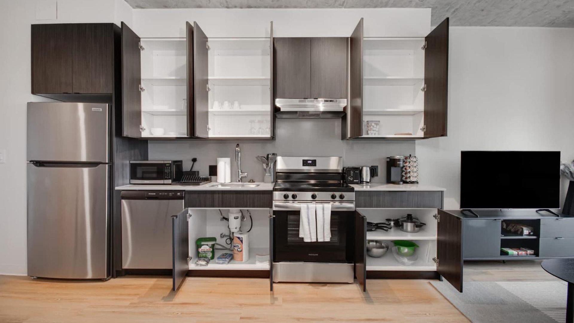South Loop Rooftop With In & Out Parking 1 * Chicago