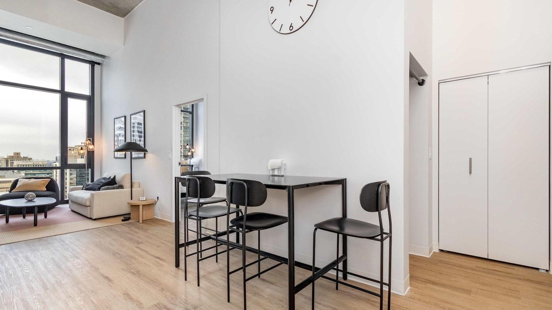South Loop Rooftop With In And Out Parking 3 * Chicago