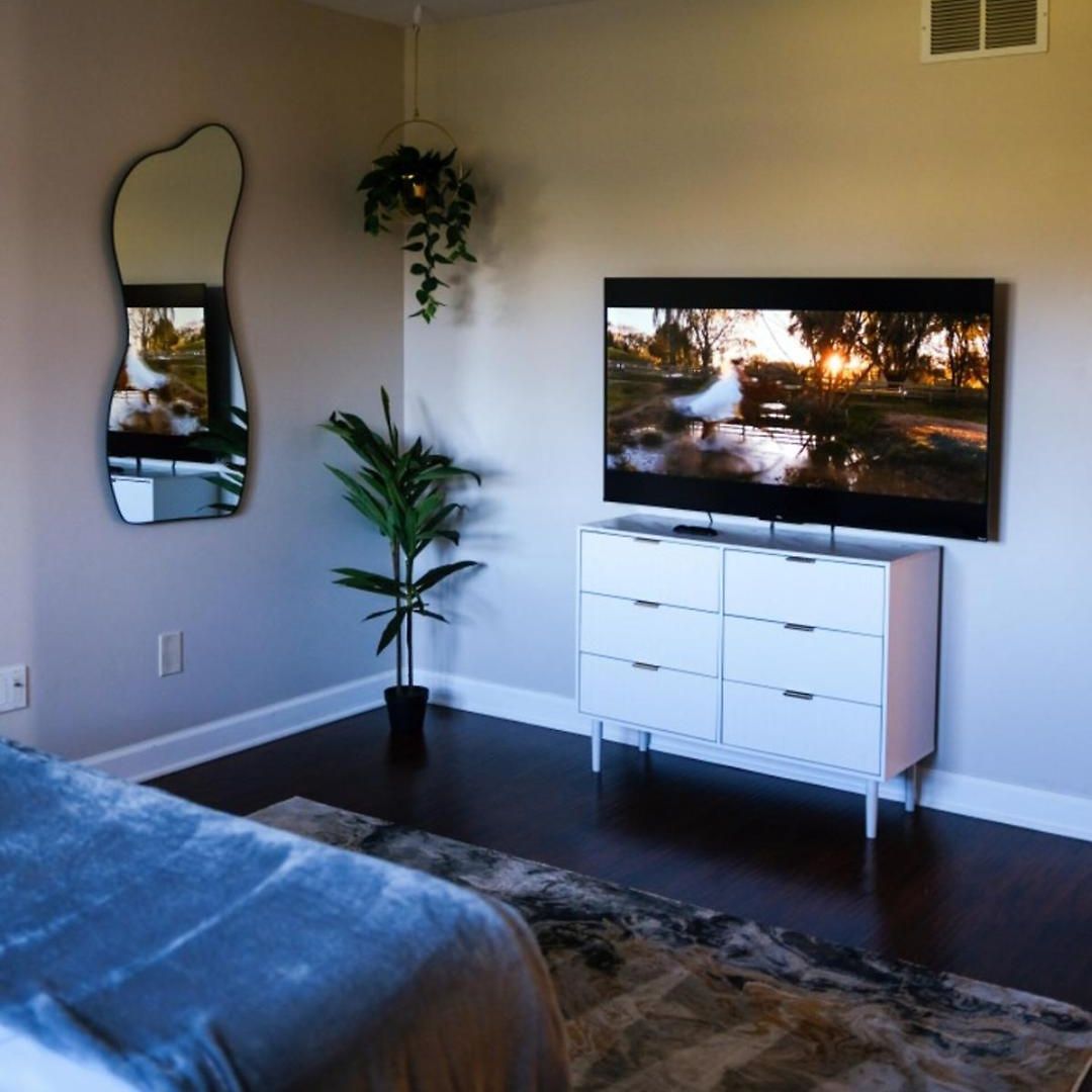 Apartment 3br Modern • Gym • Workspace • Quiet Location *