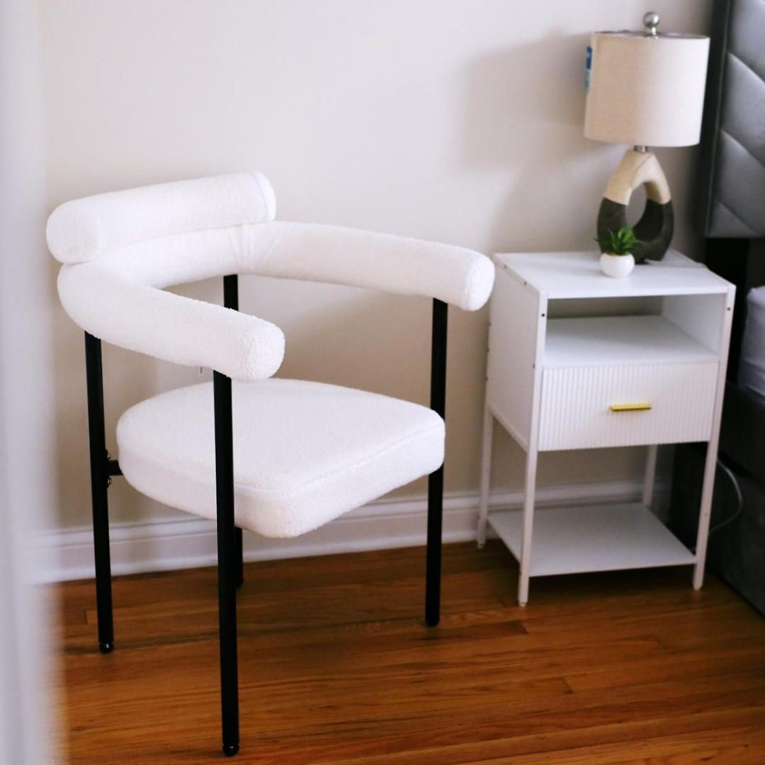 2br Fitness Pad • Private Gym • Sleeps 7 Chicago