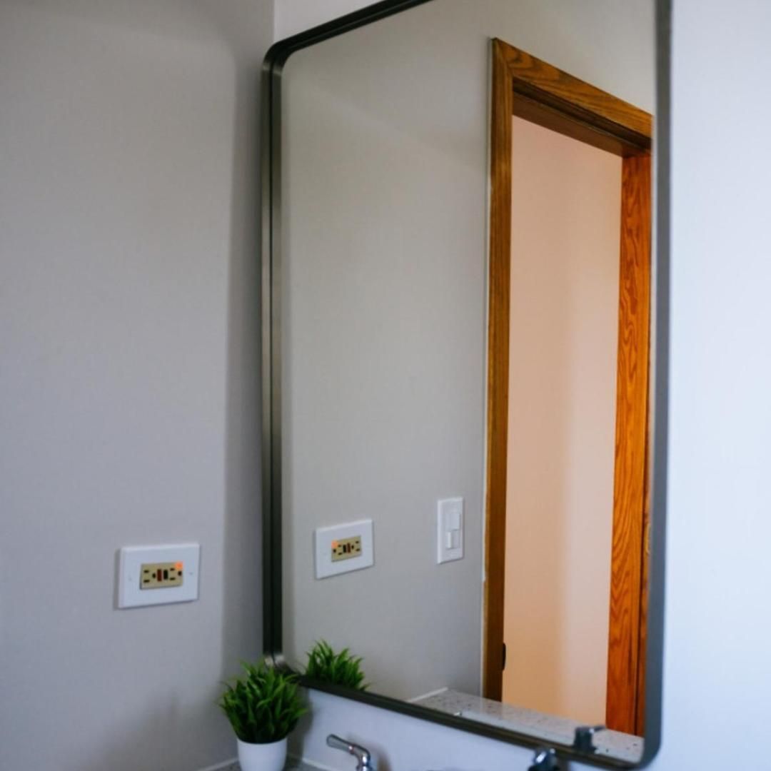 Apartment 3br Modern • Gym • Workspace • Quiet Location *