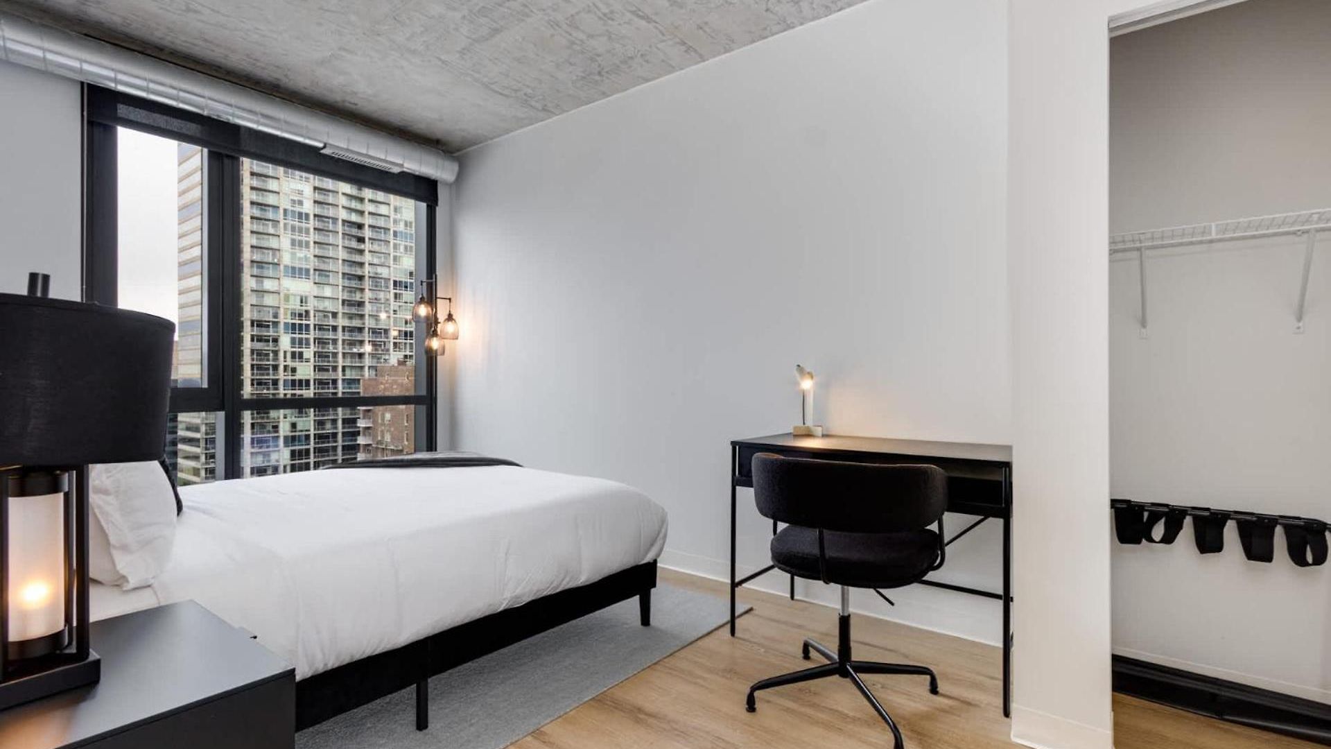 South Loop Rooftop With In And Out Parking 2