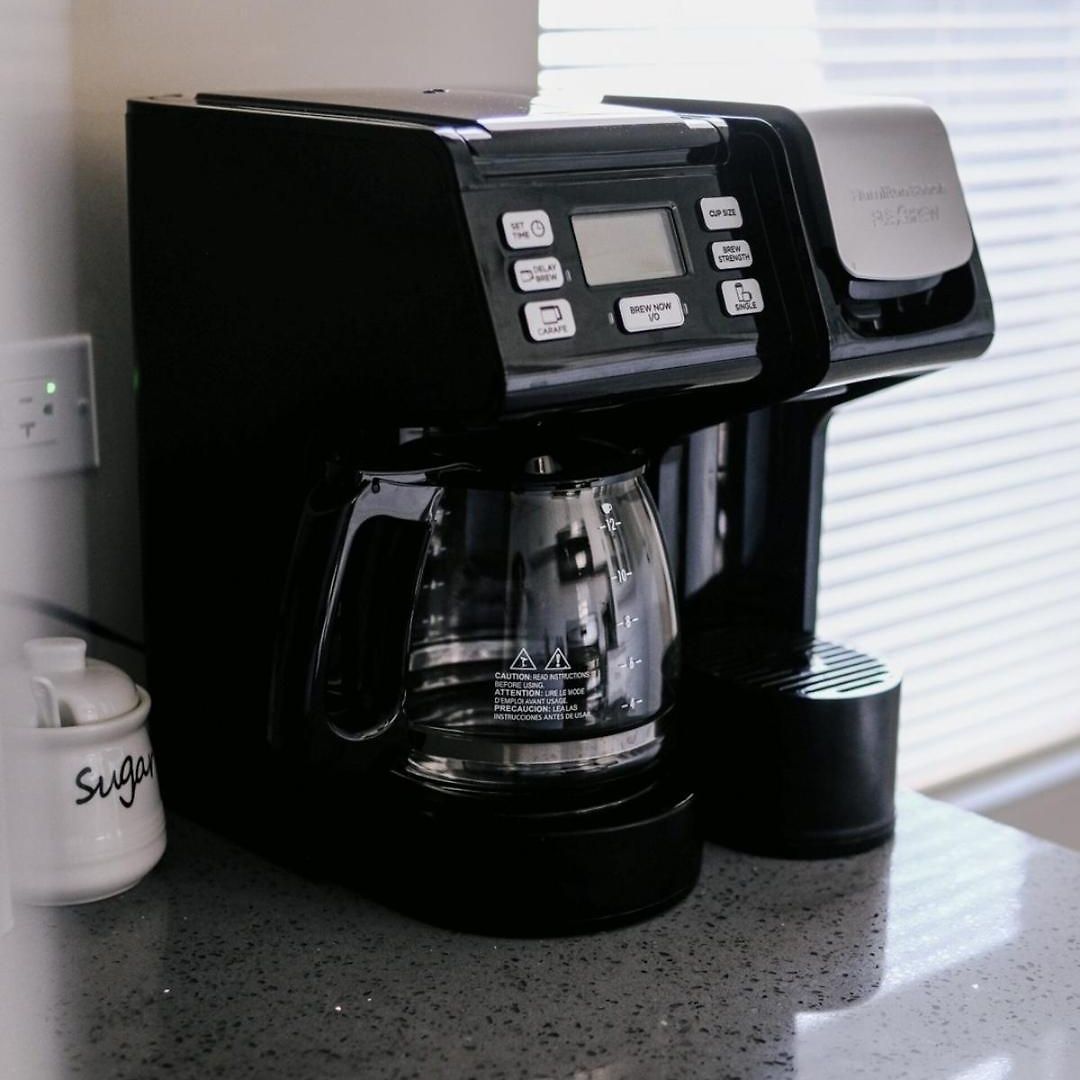 Sleeps 7 • Huge Projector • Designated Workspace