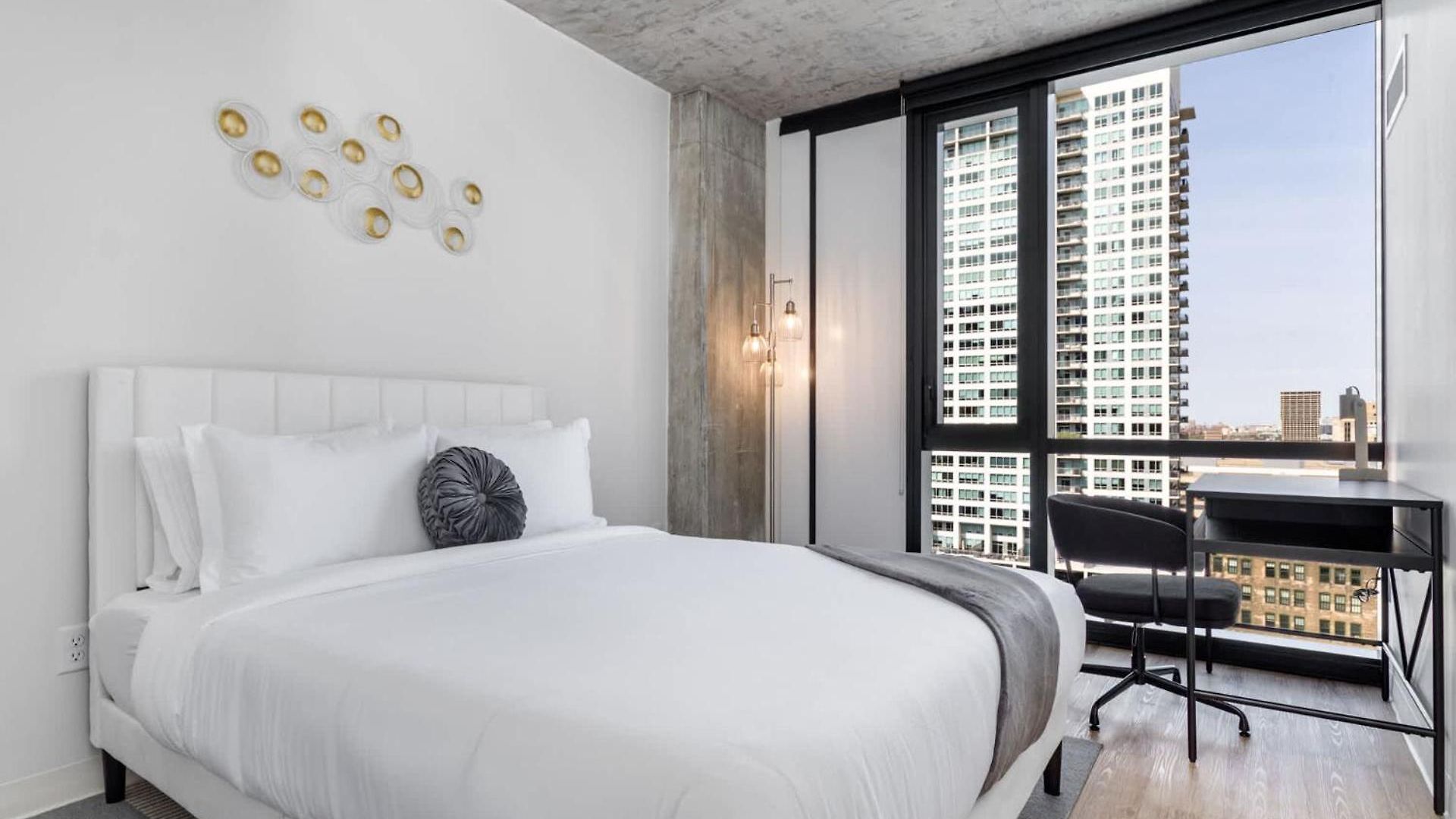 South Loop Rooftop With In And Out Parking 2 Apartment *