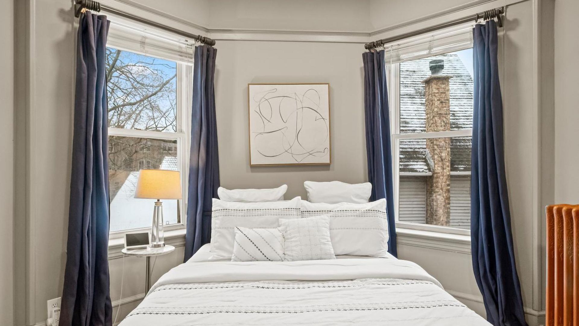 Apartment Elegant And Chic 2bed 2bath Steps From The Lake! *