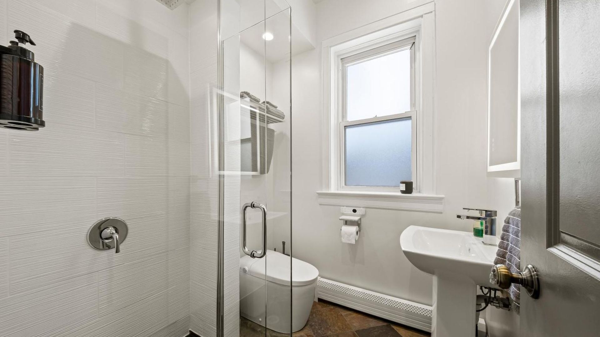 Apartment Elegant And Chic 2bed 2bath Steps From The Lake! Chicago