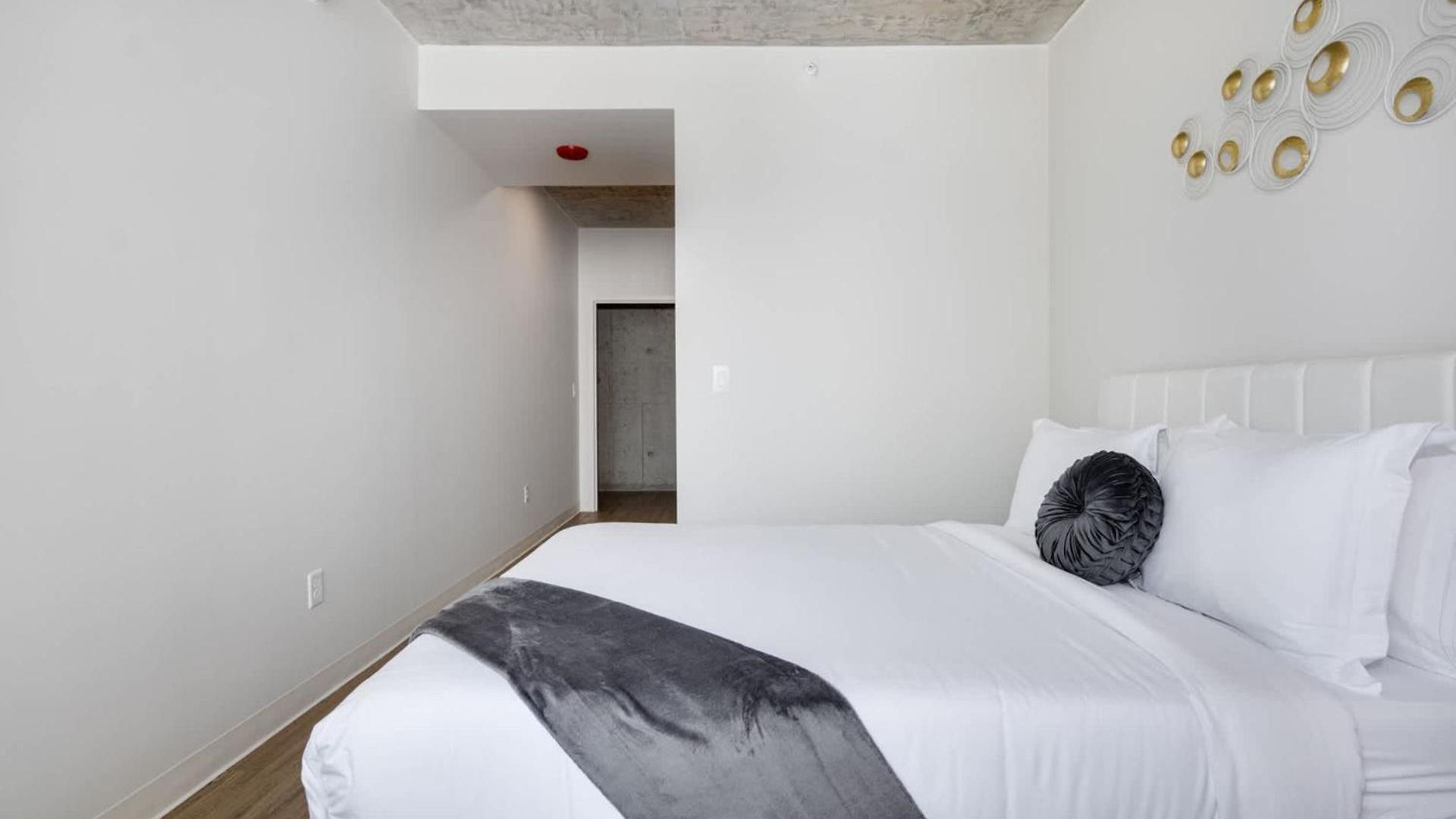 Apartment South Loop Rooftop With In And Out Parking 2 Chicago