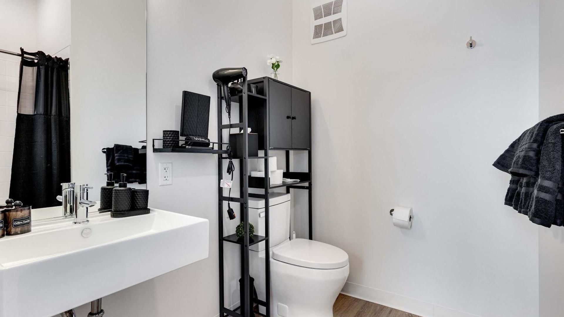 South Loop Rooftop With In And Out Parking 3 Apartment *