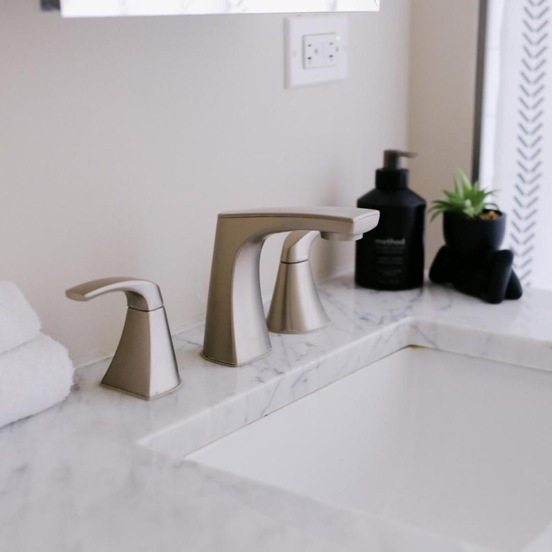 2br Fitness Pad • Private Gym • Sleeps 7 Chicago