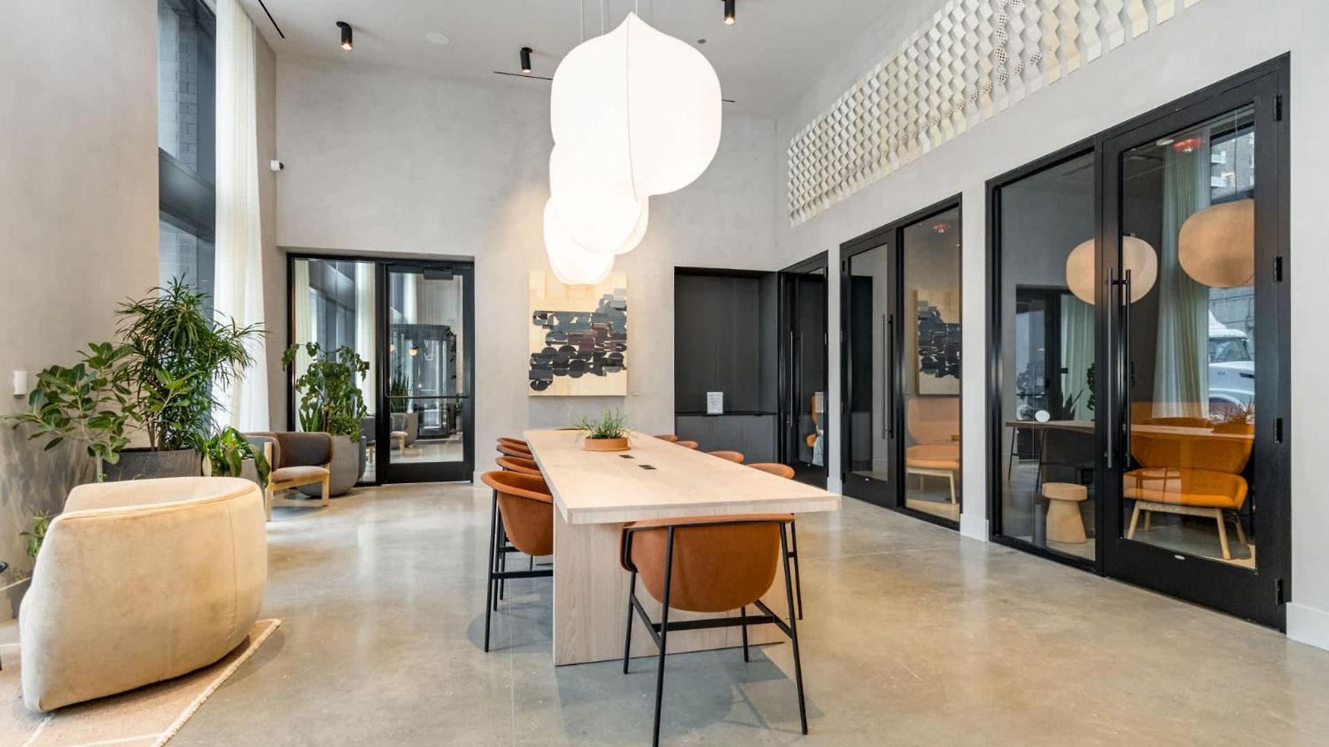 South Loop Rooftop With In & Out Parking 1 Apartment
