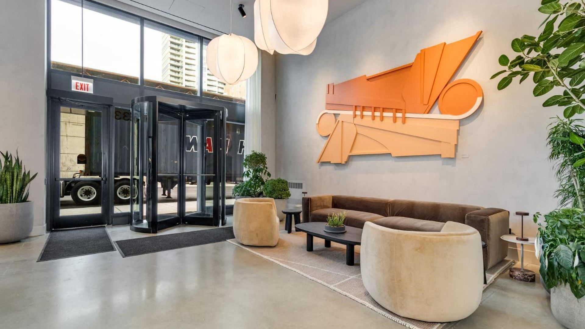 South Loop Rooftop With In And Out Parking 2 Apartment