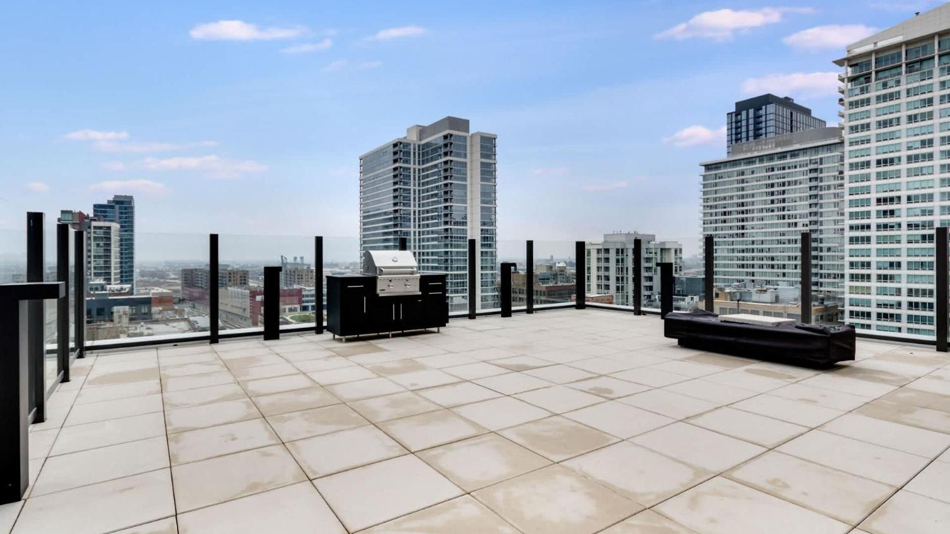 Apartment South Loop Rooftop With In & Out Parking 1 Chicago