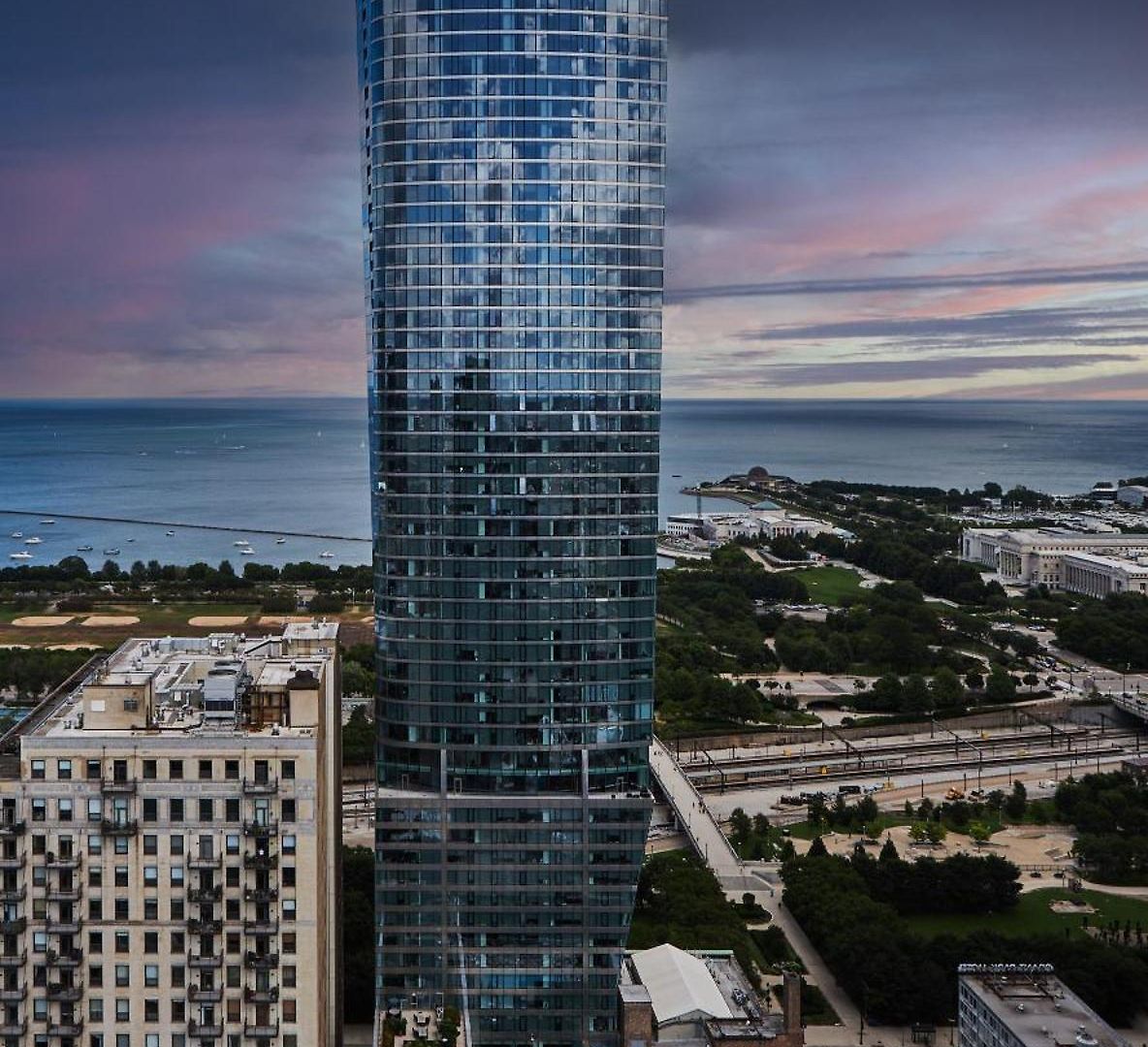 Apartment Lux Apts With Views And Amenities *