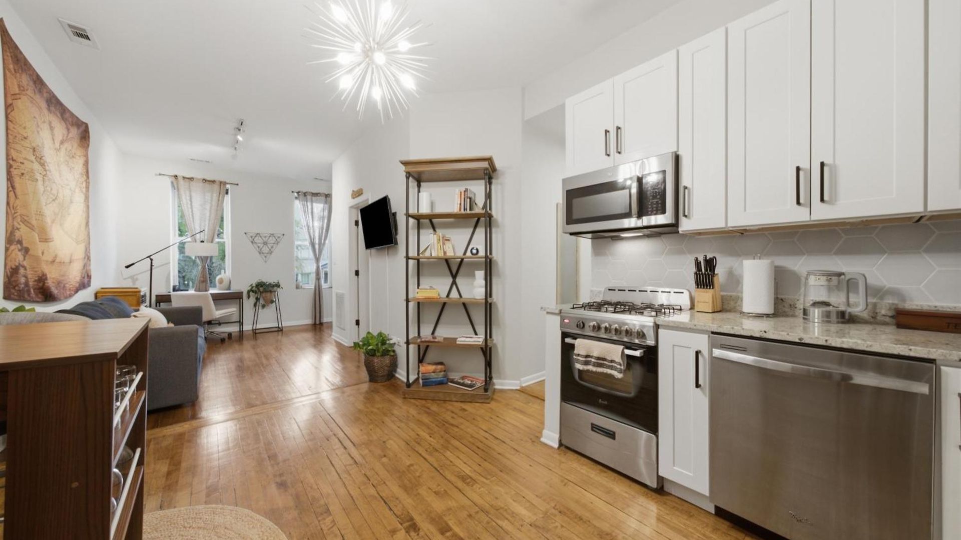 Apartment Wicker Park 1-br Walk To Train & Grocery Easy Downtown Access