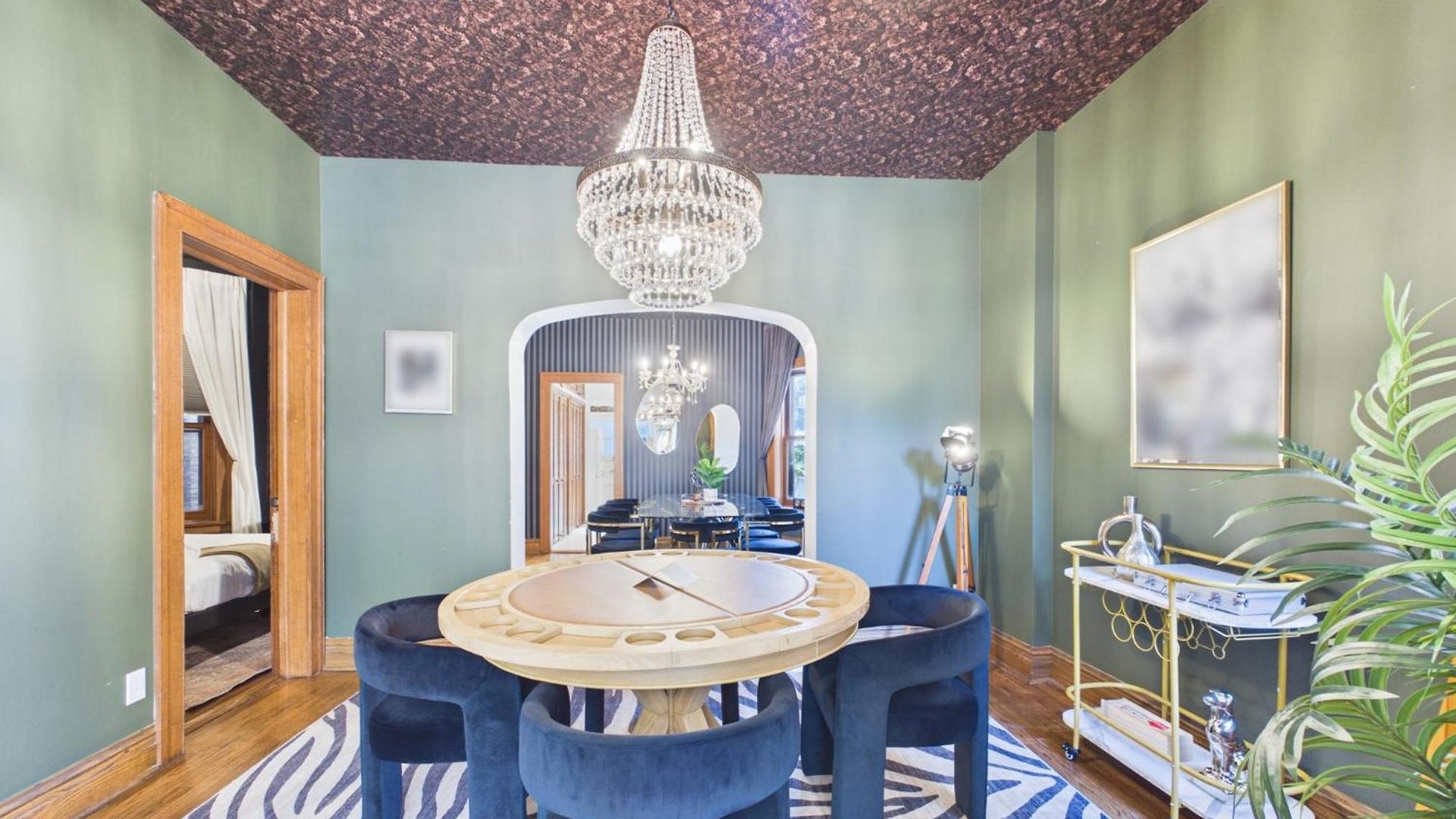 The Addison Art Deco Executive Retreat Garage Apartment
