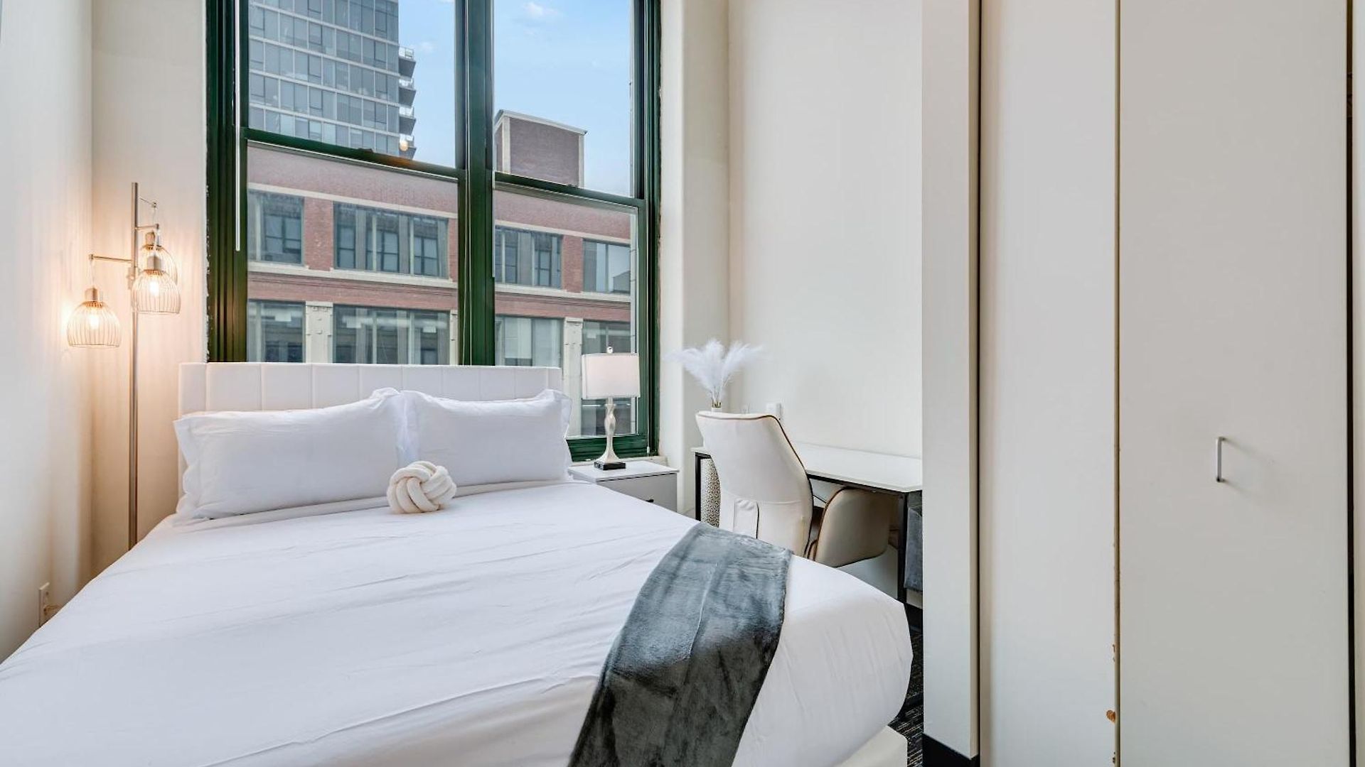 West Loop - Views With In & Out Parking 3 * Chicago