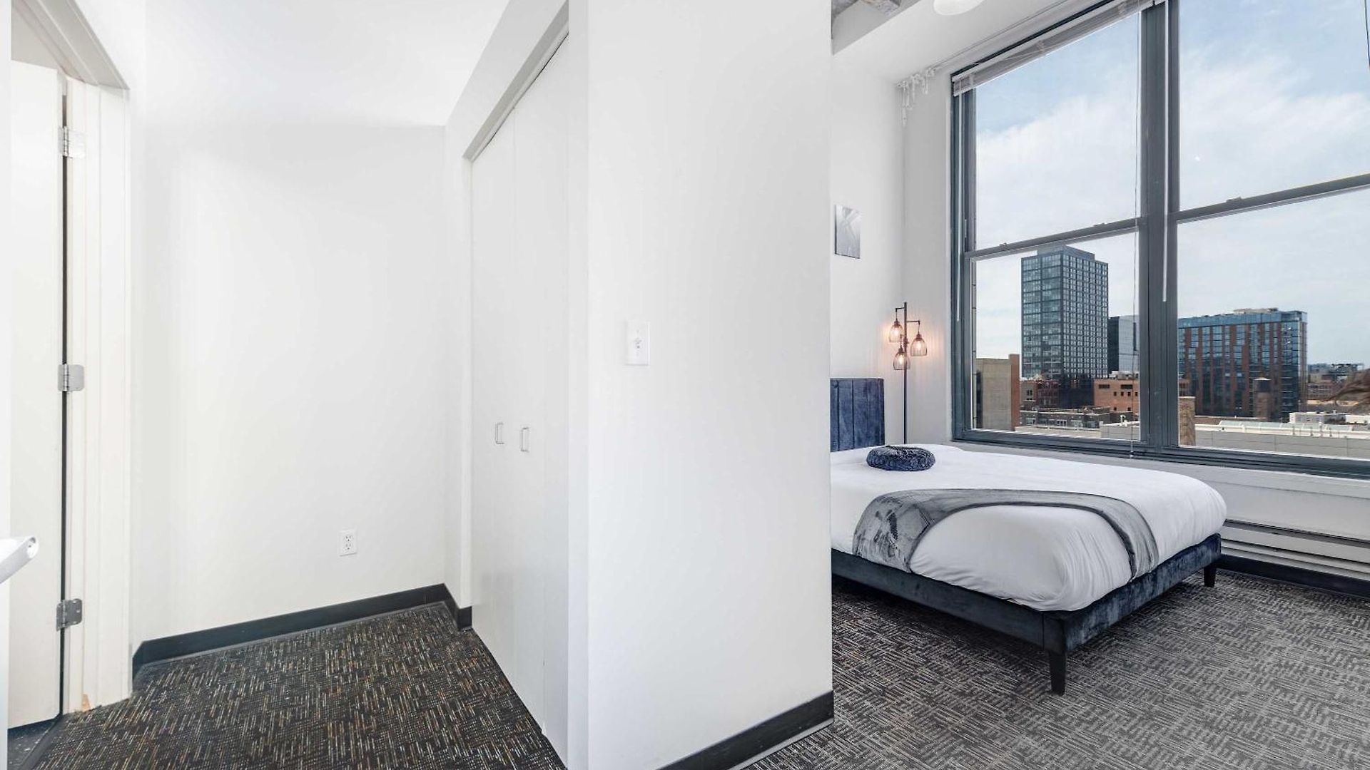 West Loop - Views With In & Out Parking 1 * Chicago