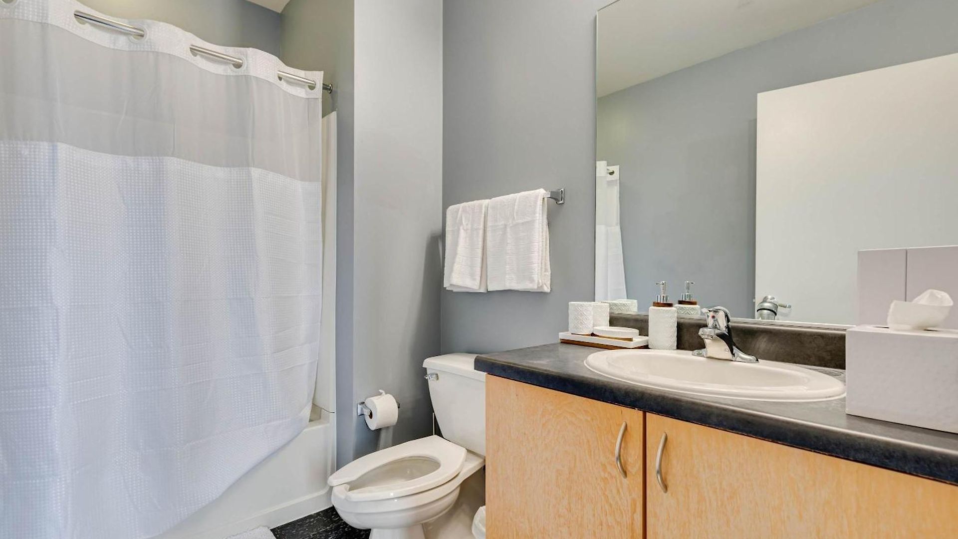 West Loop - Views With In & Out Parking 4 * Chicago