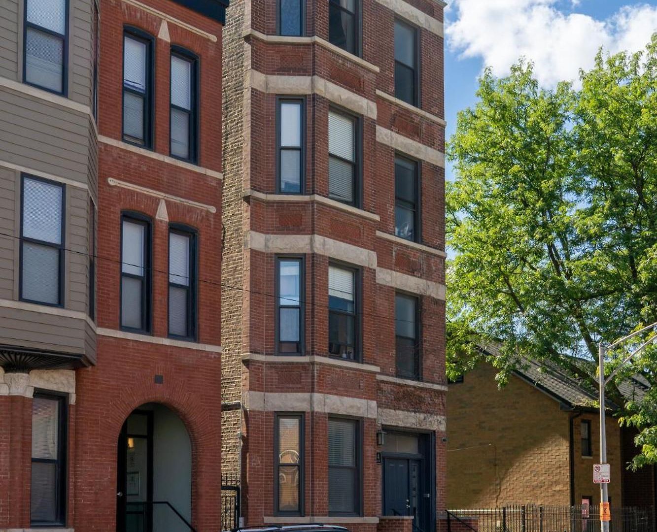 Flexhome West Town - Spacious 2br Duplex - Sleeps 8 Chicago