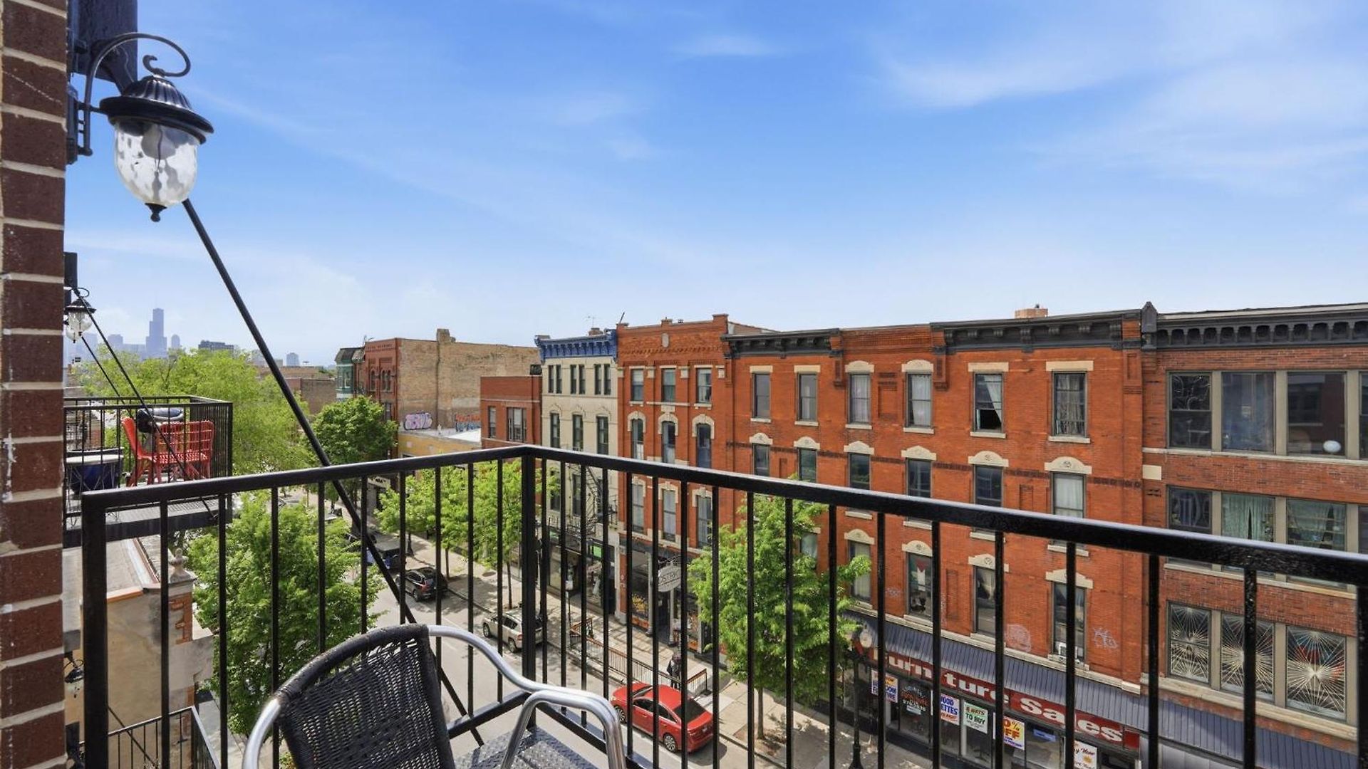 Amazing Wicker Park Penthouse With Skyline Views
