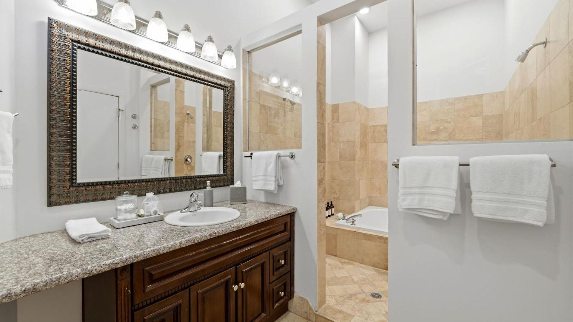 Amazing Wicker Park Penthouse With Skyline Views Holiday home