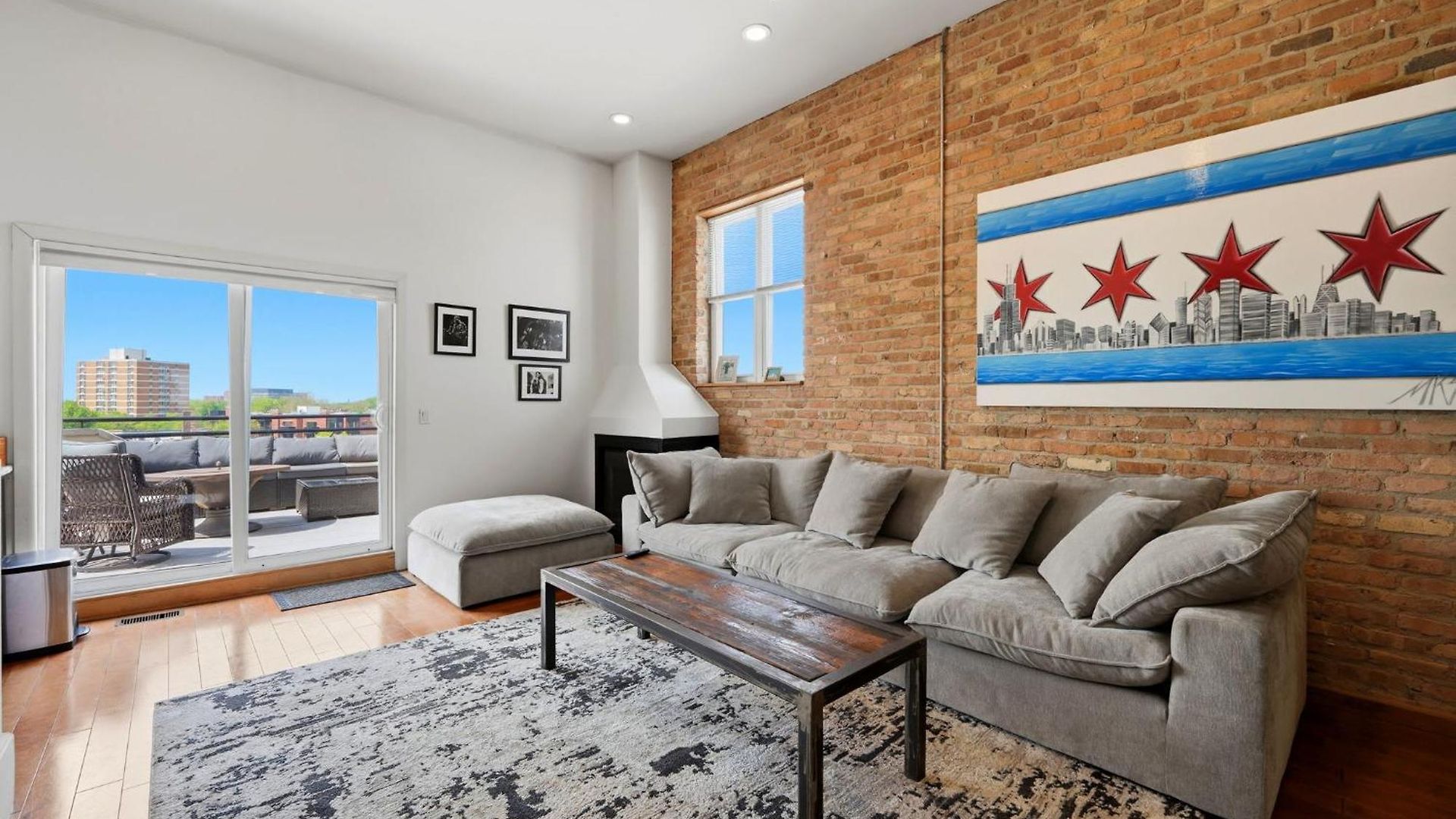 Amazing Wicker Park Penthouse With Skyline Views * Chicago