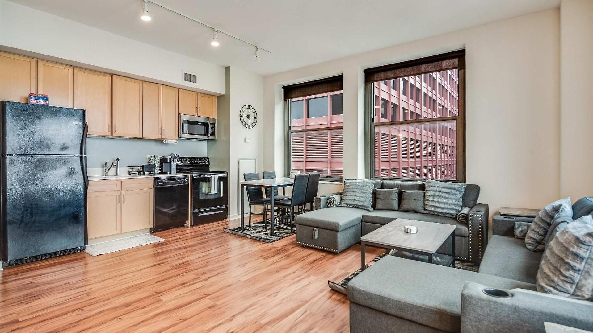 Downtown With Free In & Out Parking 3 * Chicago