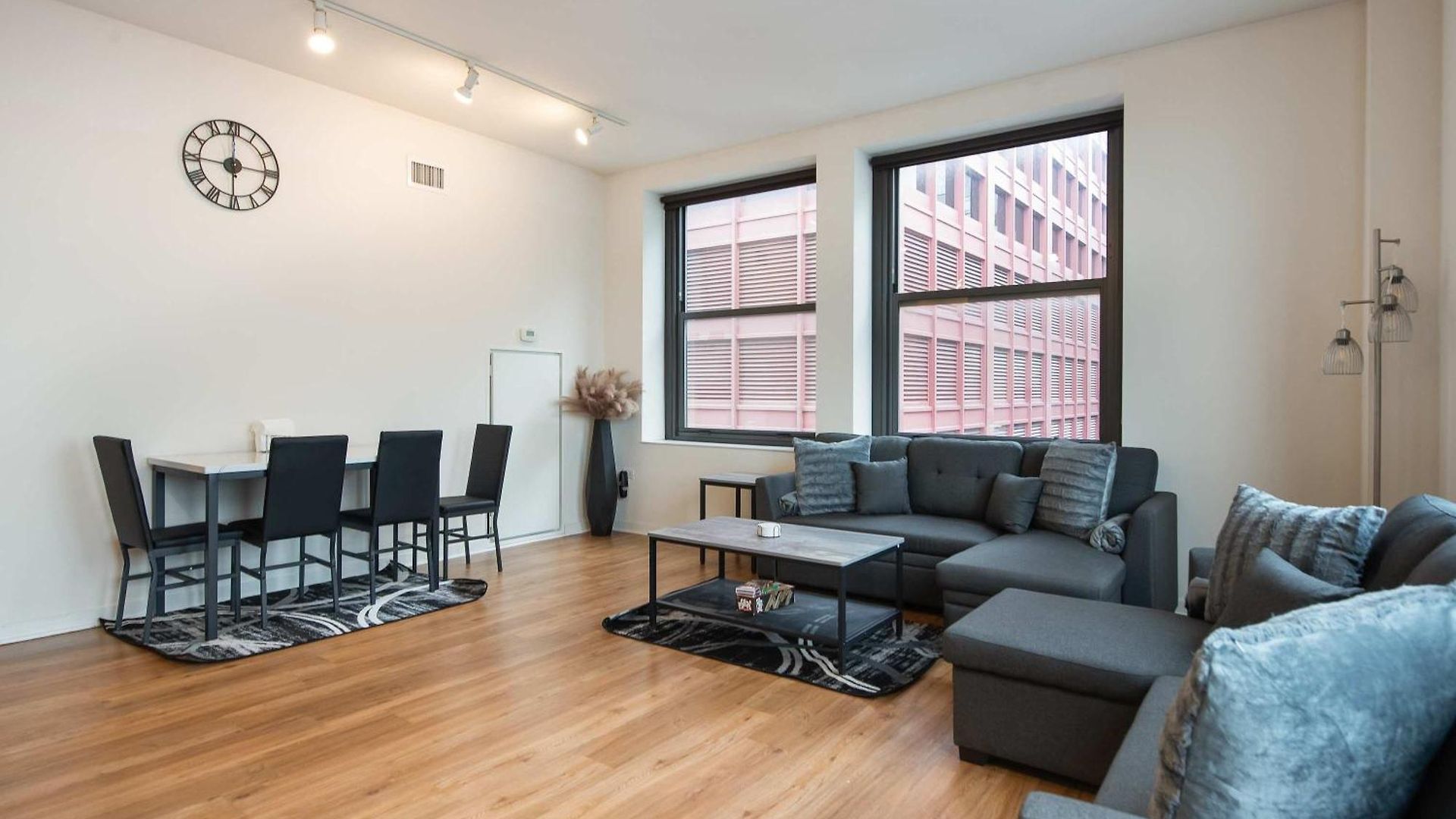 Apartment Downtown With Free In & Out Parking 1 Chicago
