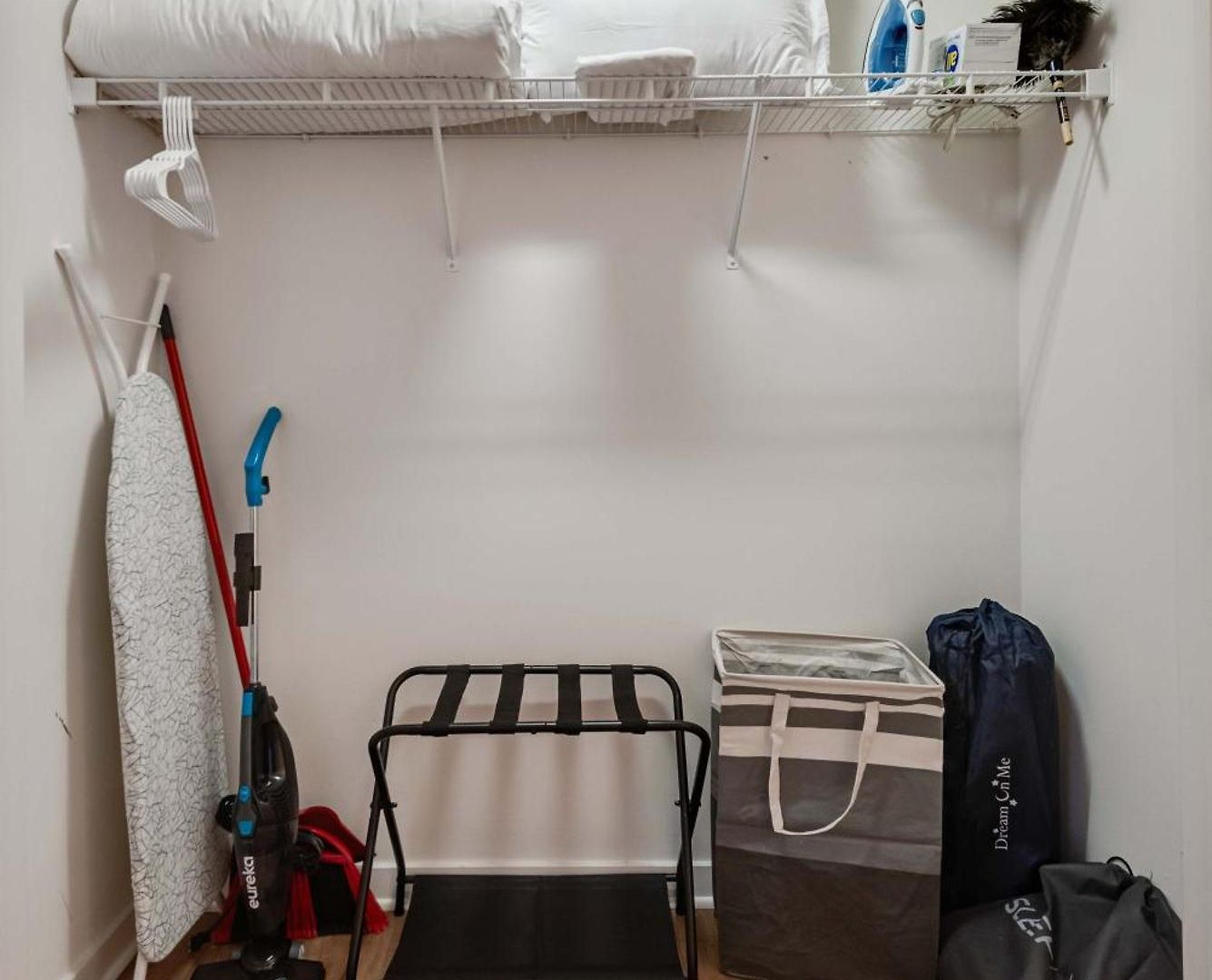 Apartment Downtown With Free In & Out Parking 5 Chicago