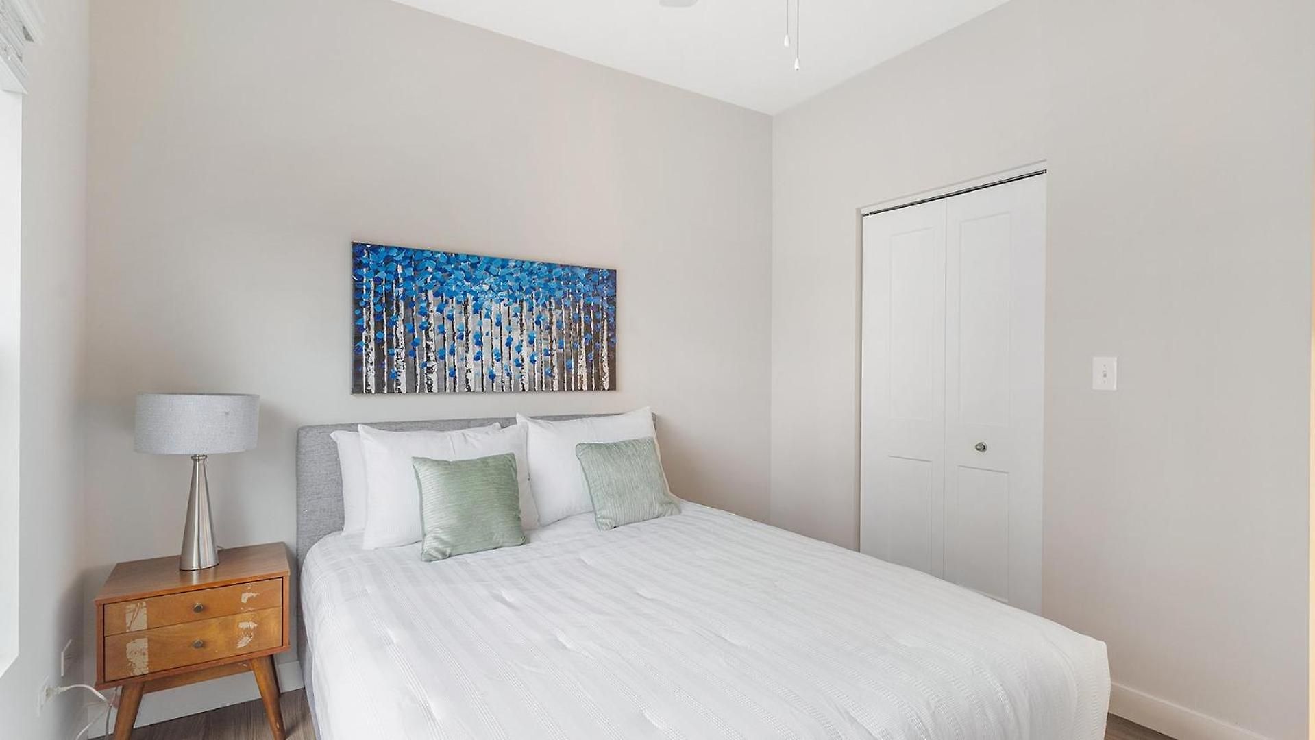 Landing Modern 2bd Clubhouse Gym Apartment *