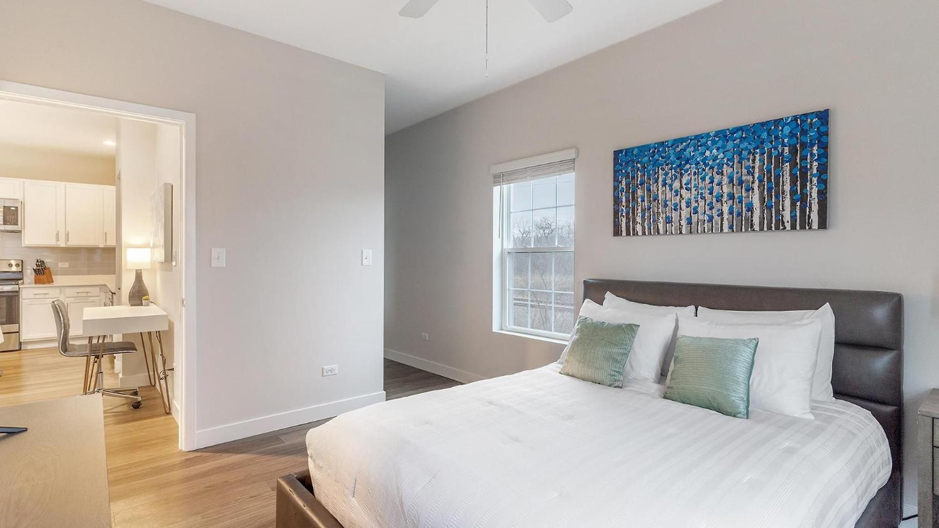 Landing Modern 2bd Clubhouse Gym