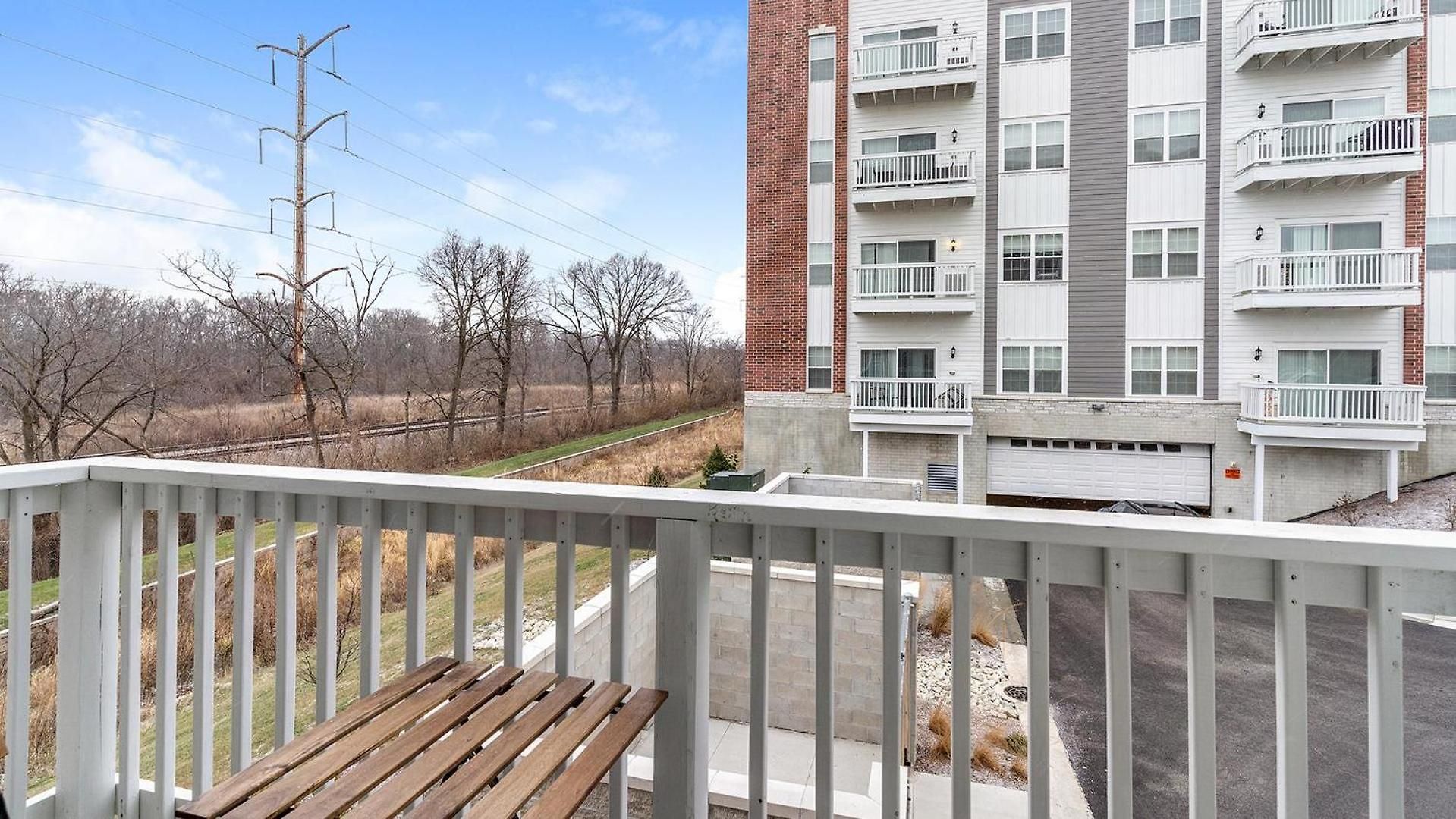 Landing Modern 2bd Clubhouse Gym Apartment *