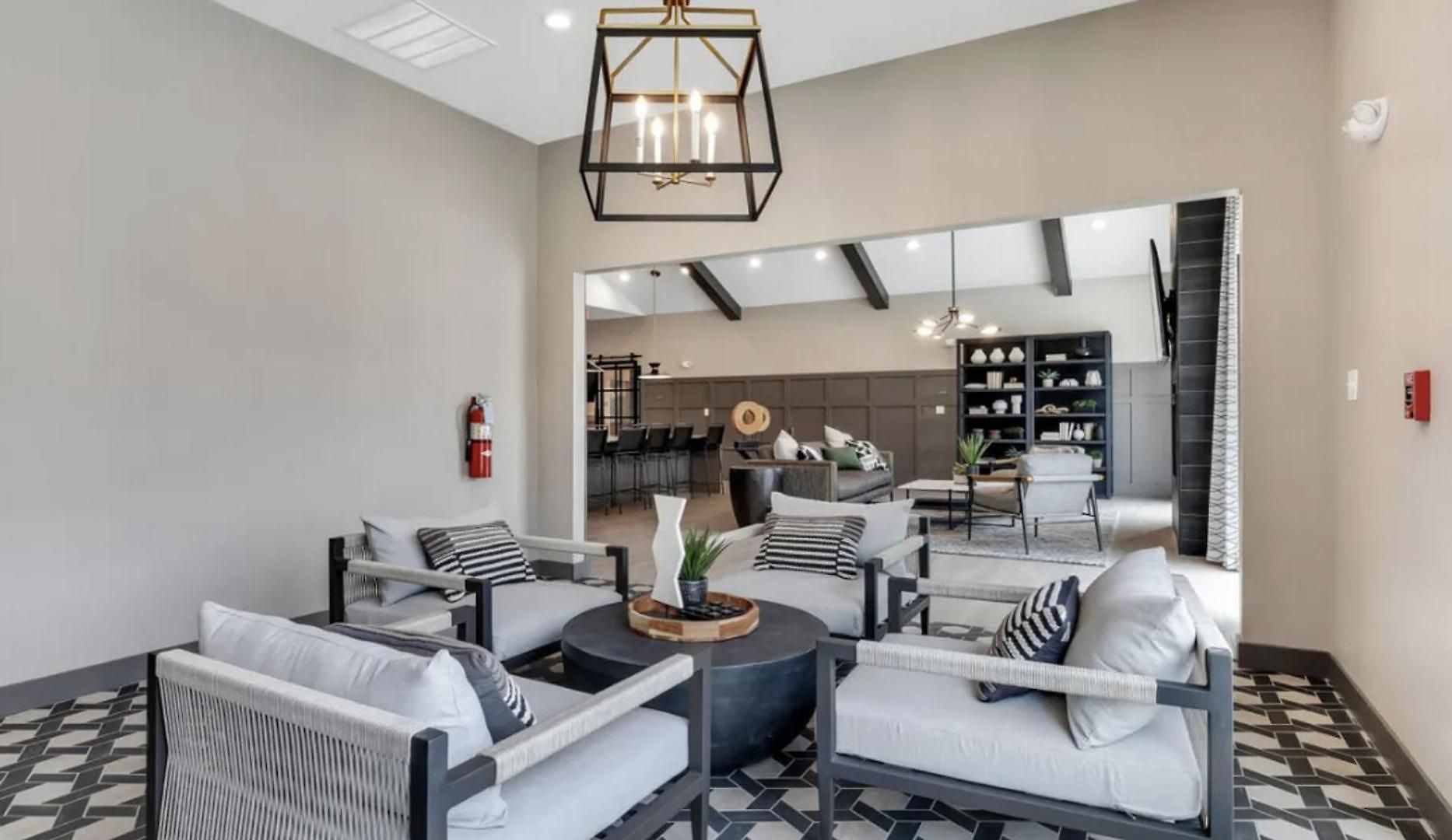 Landing Modern 2bd Clubhouse Gym Apartment Chicago