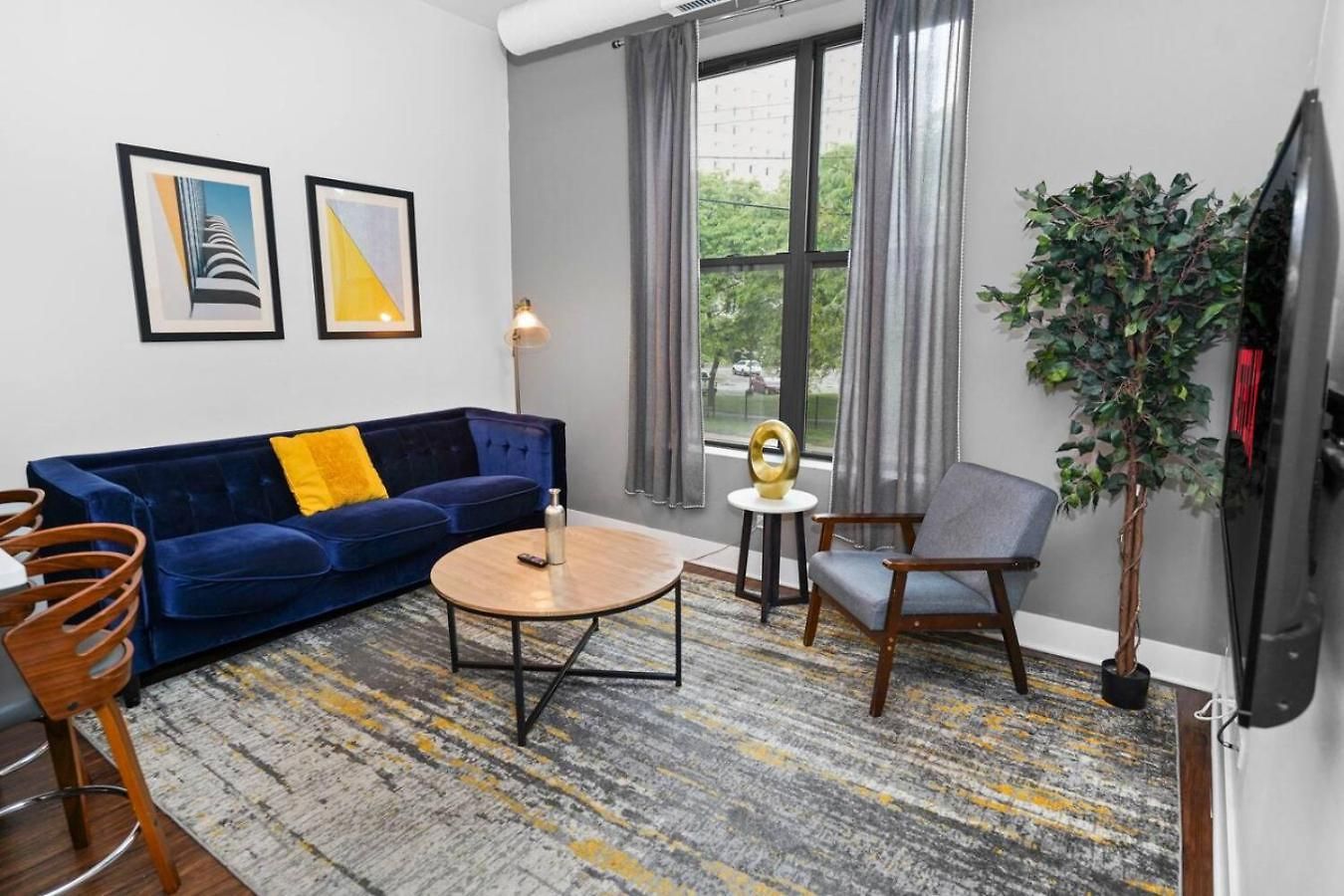 Cozy Smoke Ok 3br Near Mccormick Apartment Chicago