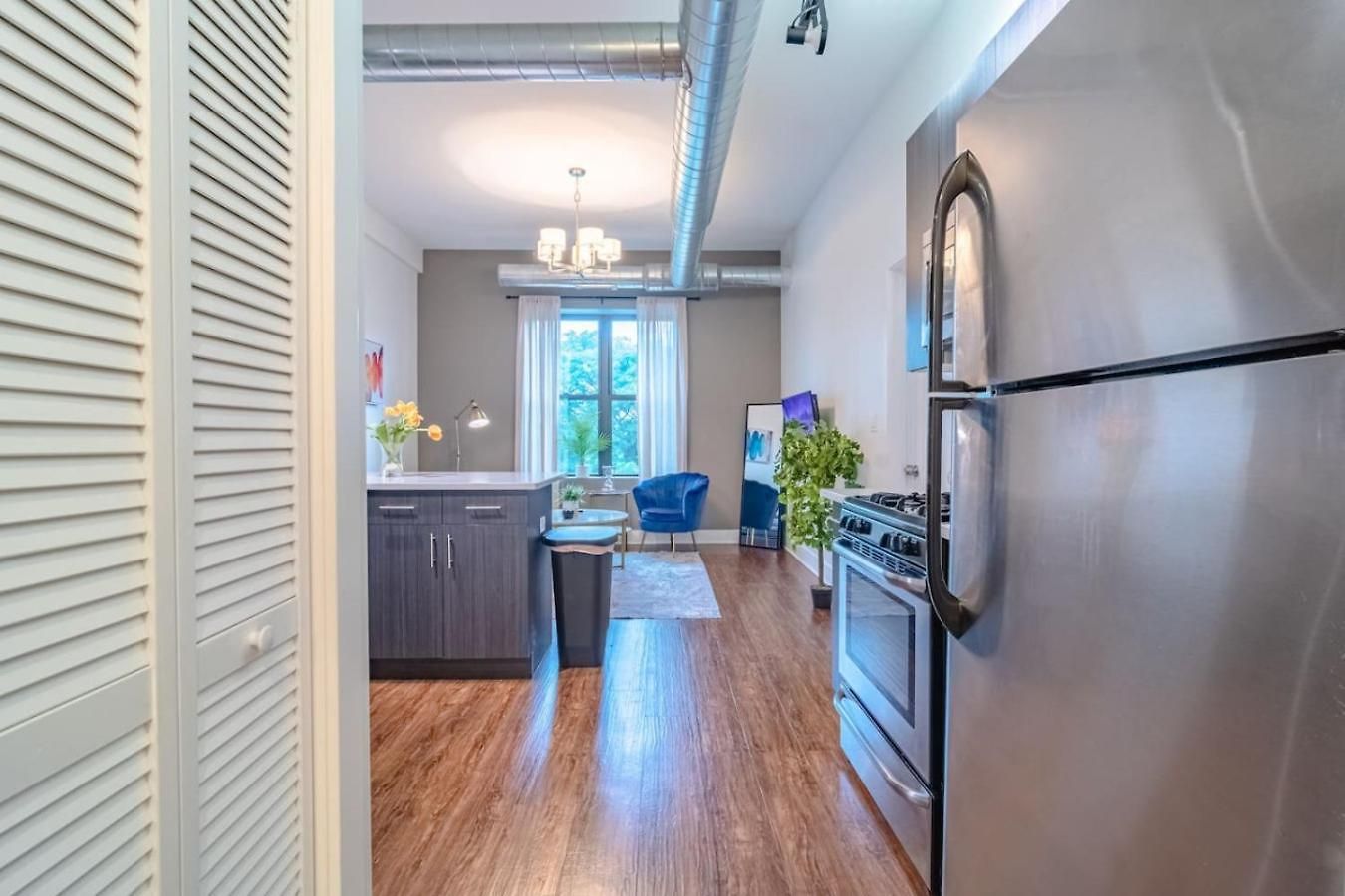 Spacious 3br Smoke Ok Near Mccormick Place *