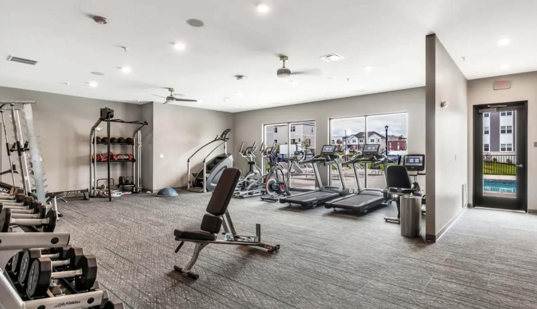 Landing Modern 2bd Clubhouse Gym *