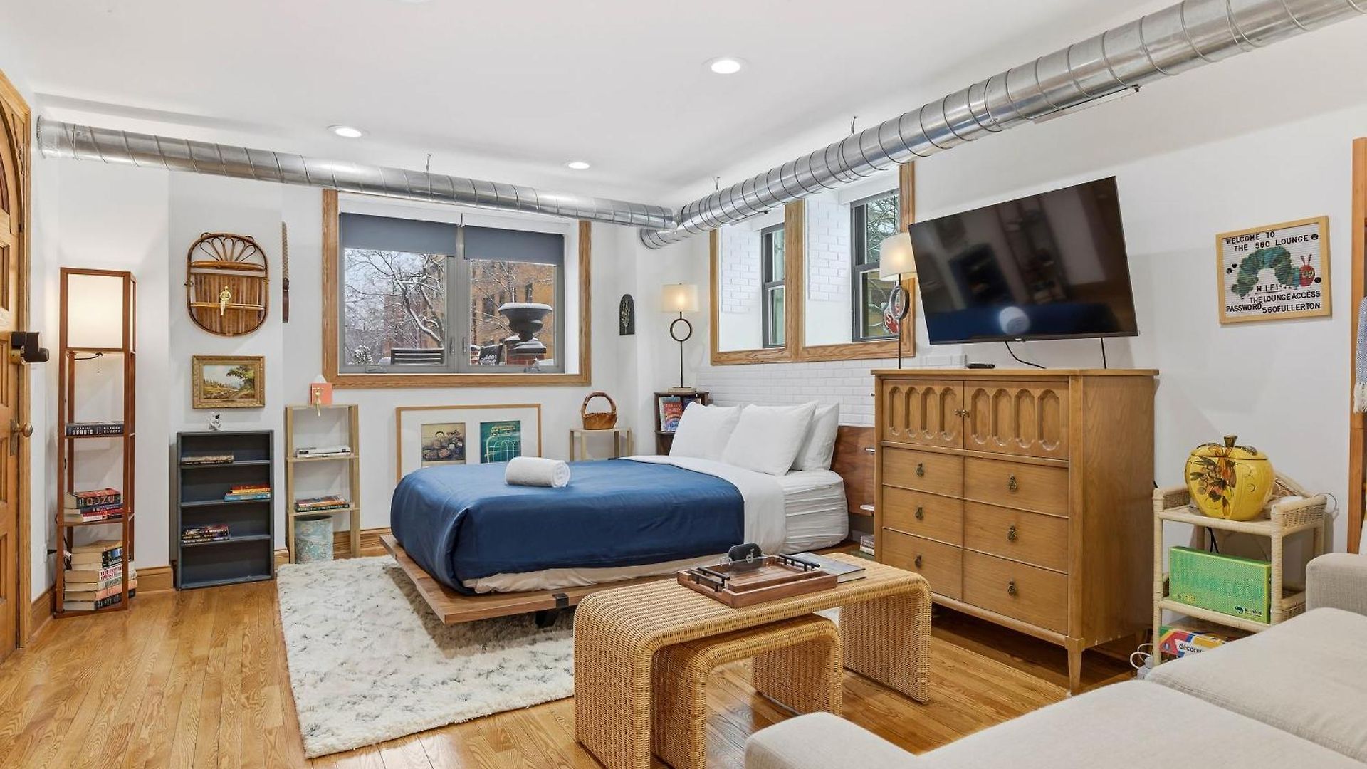 Apartment Fully Updated Jr, 1 Bed, Steps From Lincoln Park