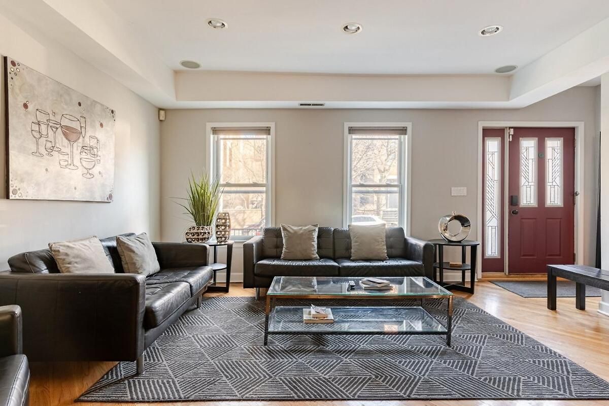 Villa Stunning Home, Epic Game Room, Prime Location