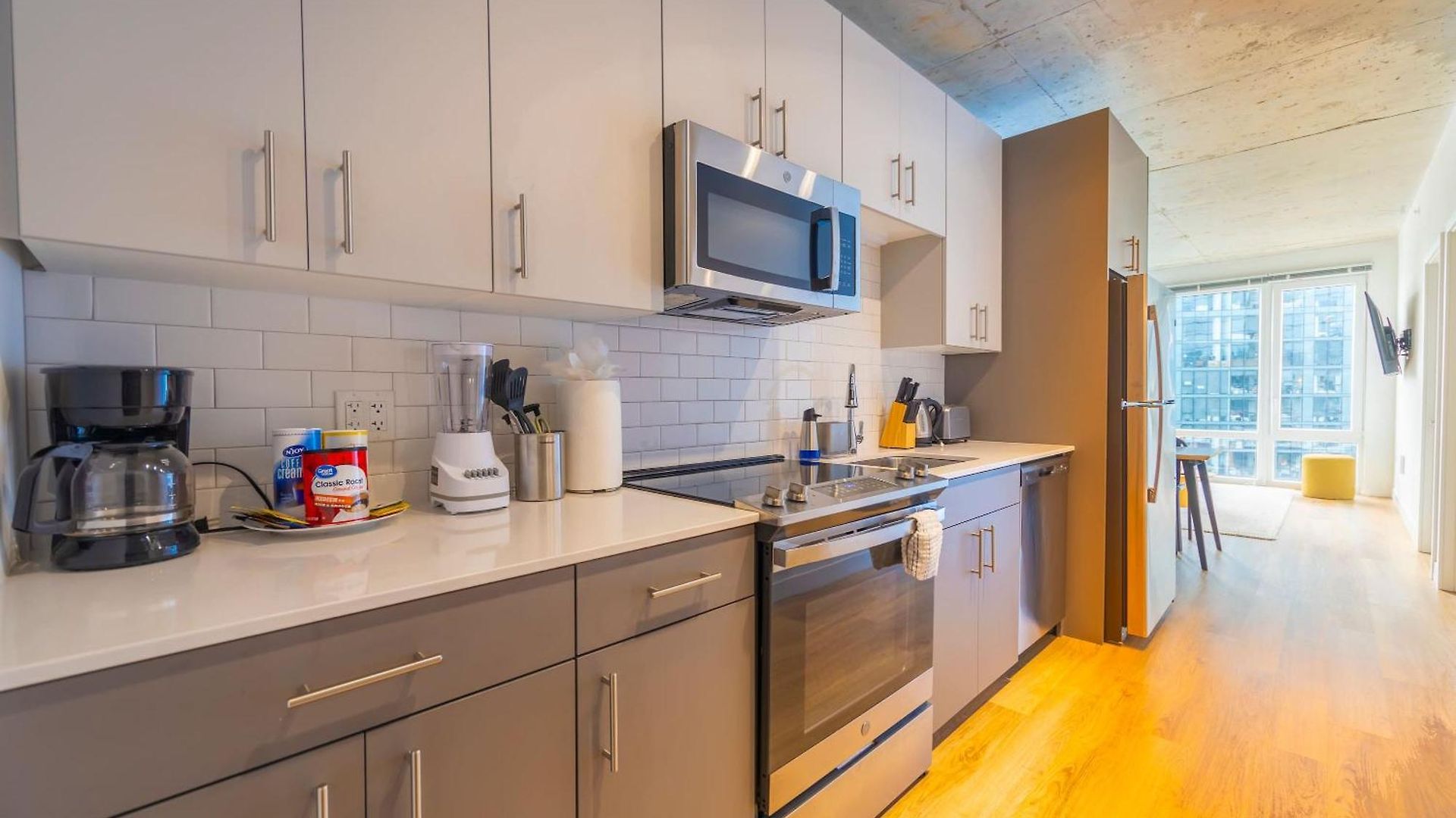 Modern 3br Near North Ave Shops Holiday home