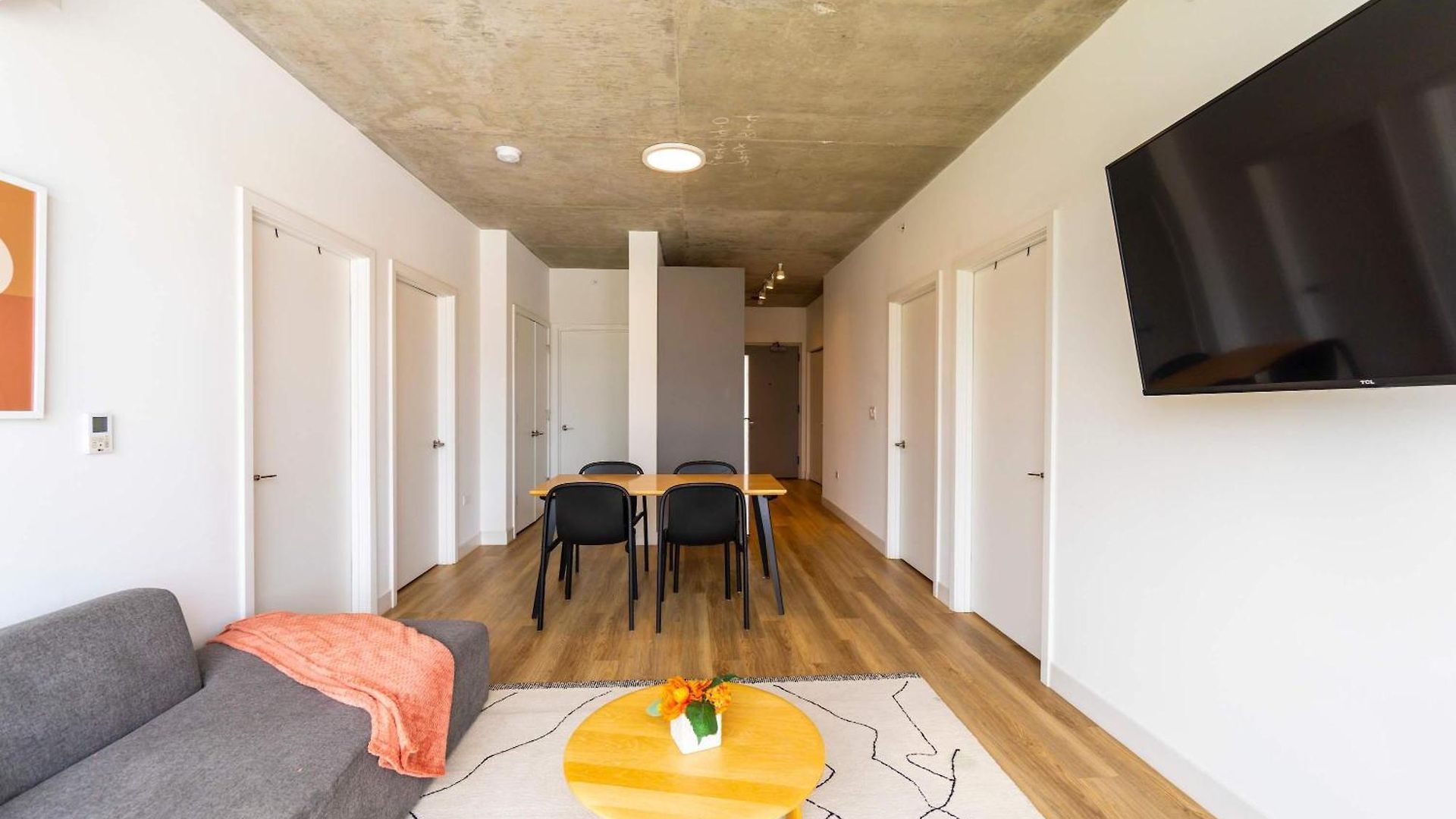 4br Modern Urban Escape Walk To Zoo Lakefront & Red Line Holiday home *